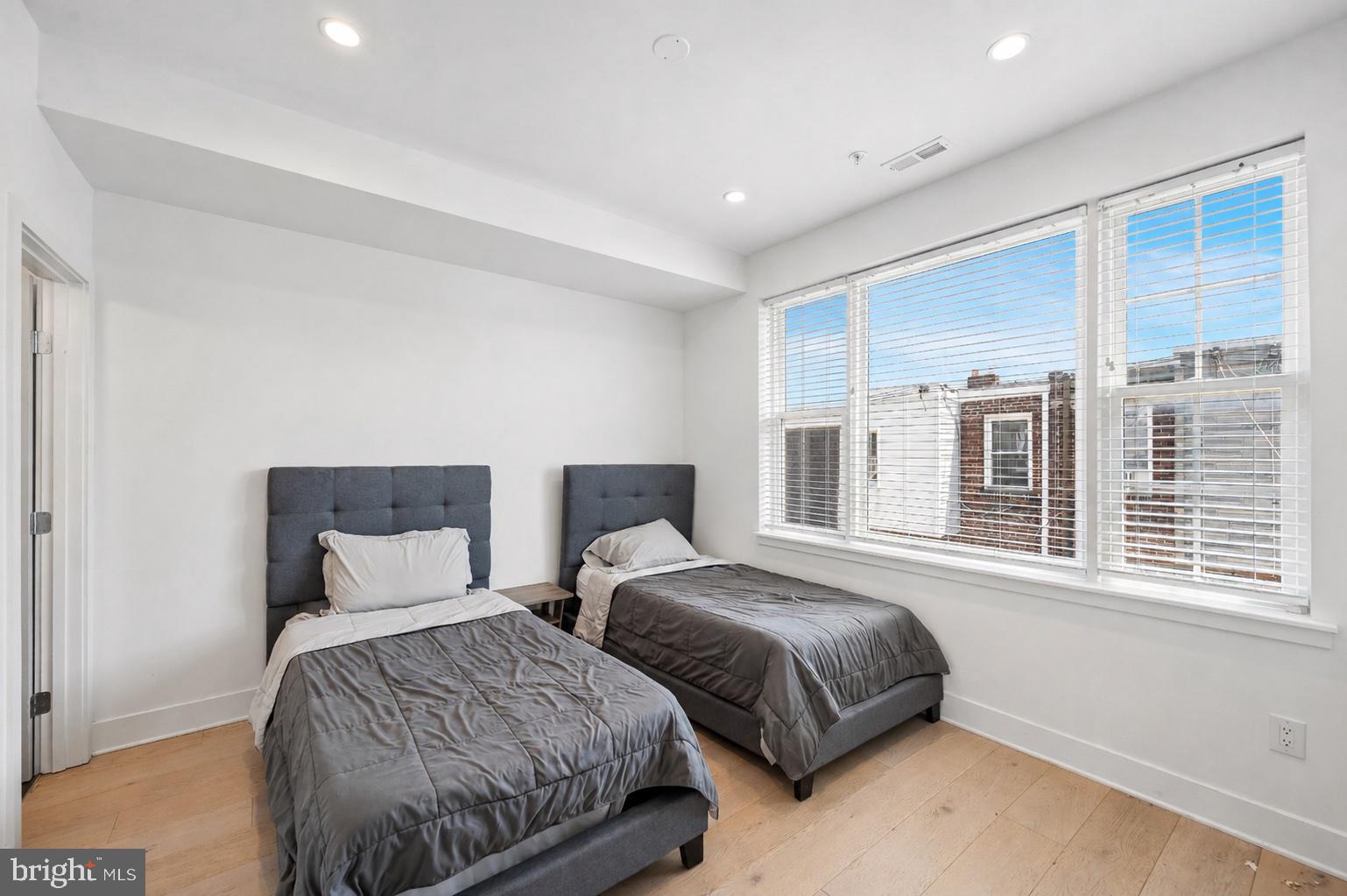 GRAYS FERRY - Residential