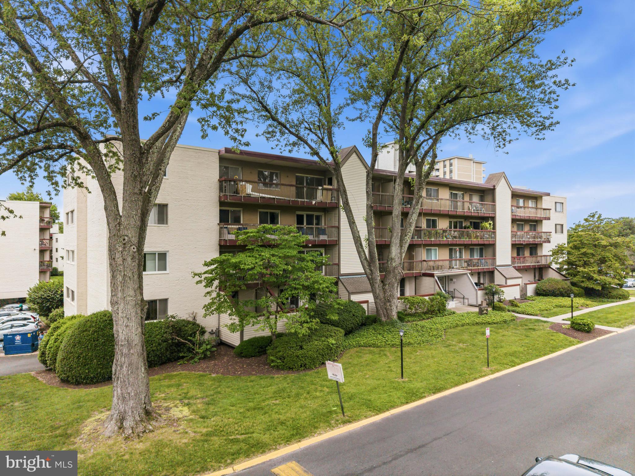WEST SPRING - Residential