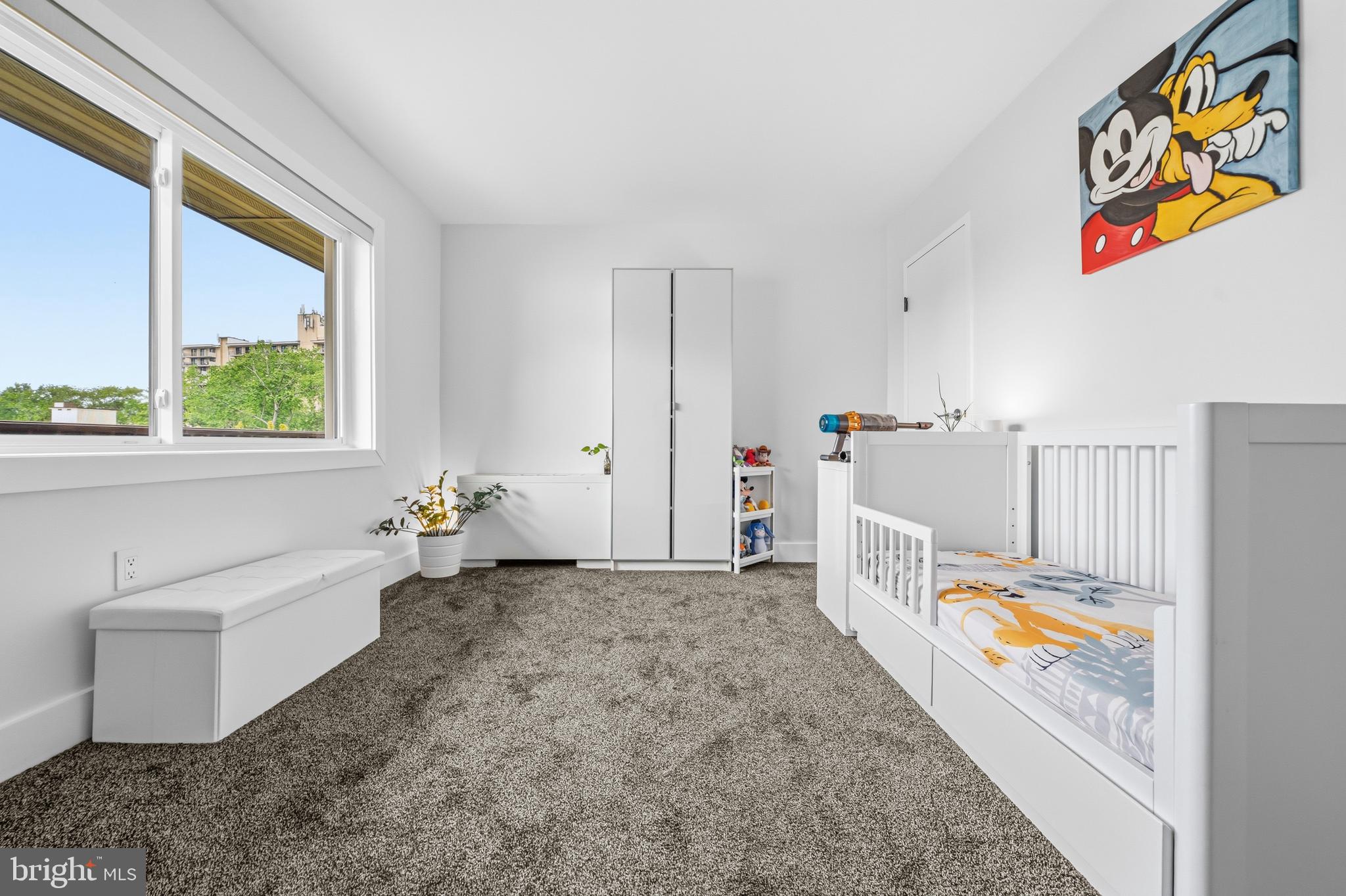 WEST SPRING - Residential