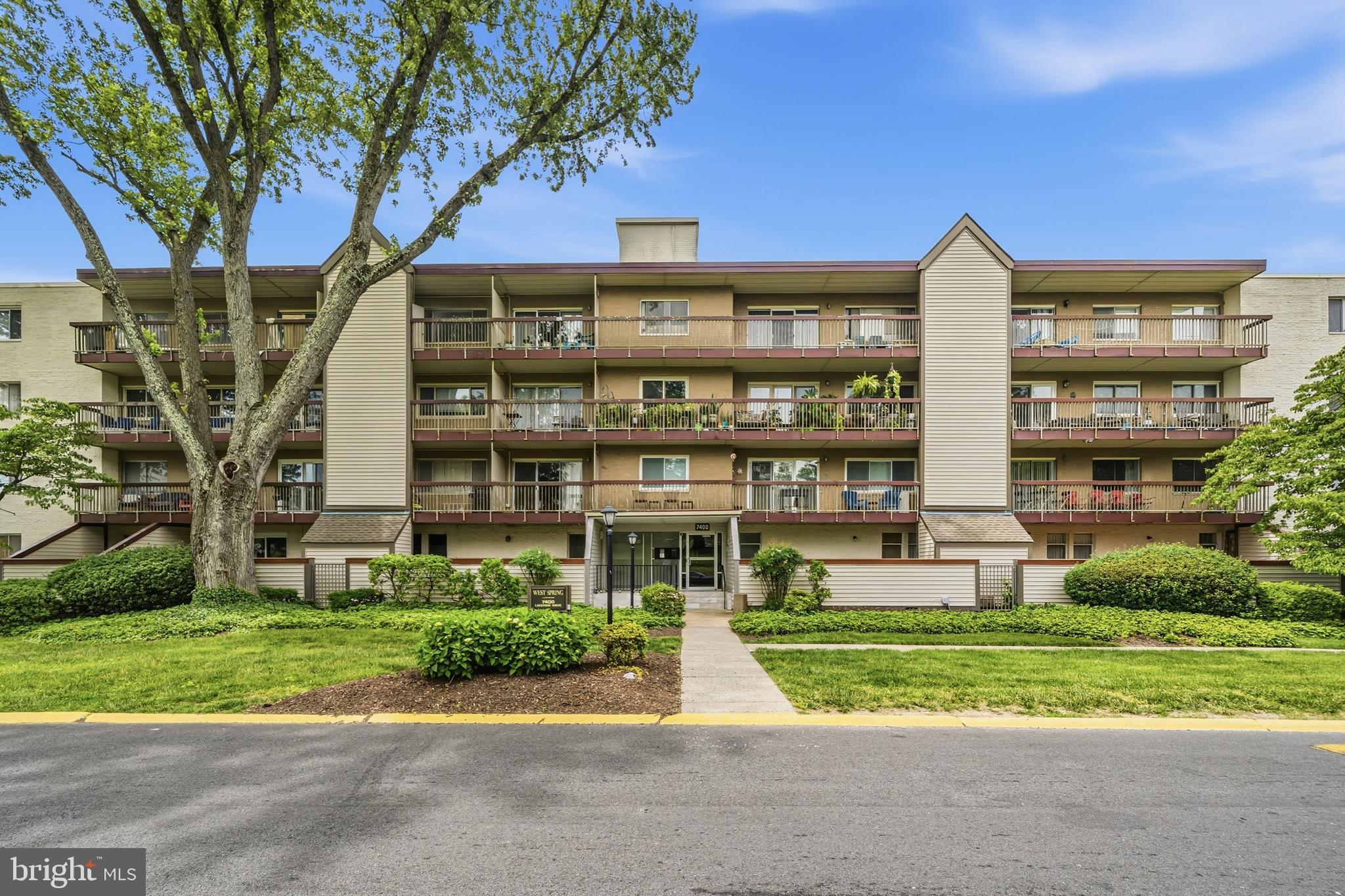 WEST SPRING - Residential