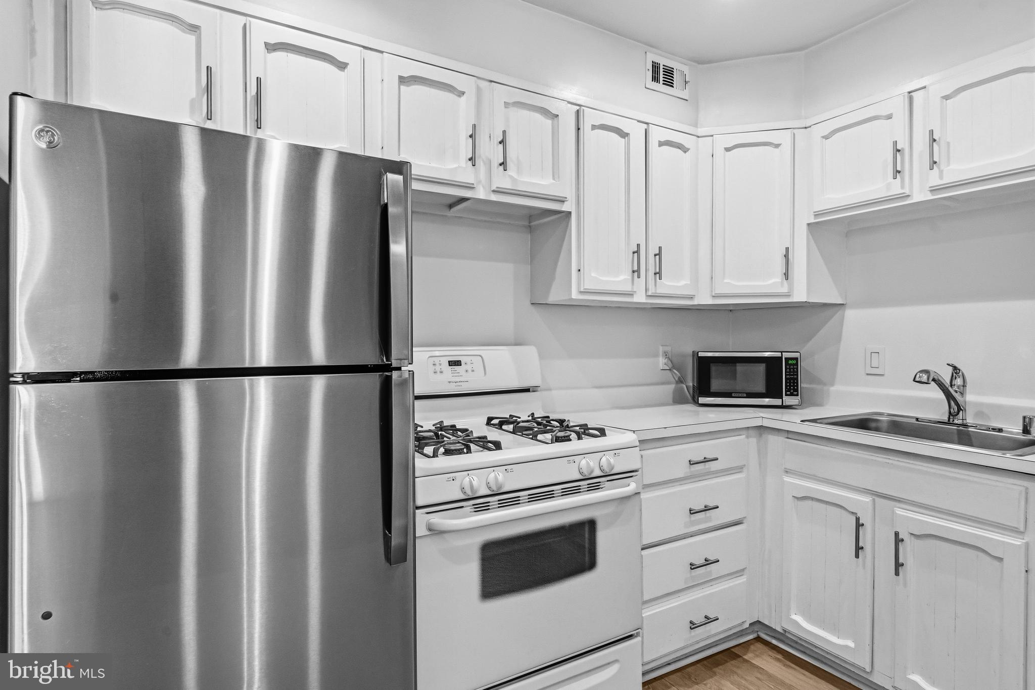 WEST SPRING - Residential