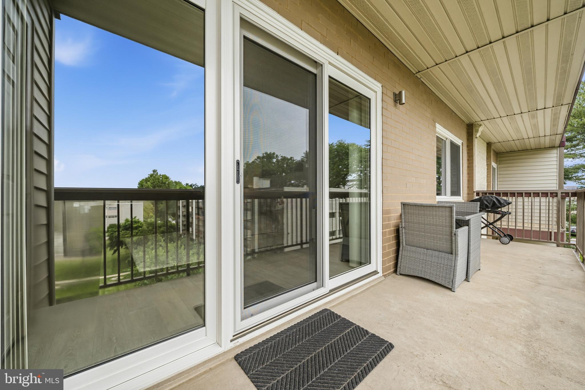 WEST SPRING - Residential