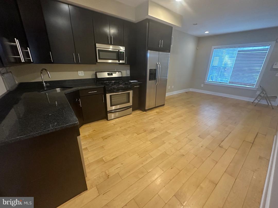 WASHINGTON SQ WEST - Residential Lease