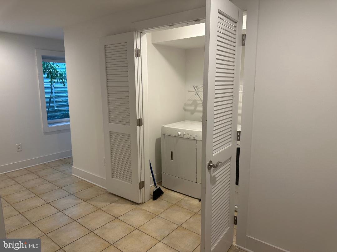 WASHINGTON SQ WEST - Residential Lease