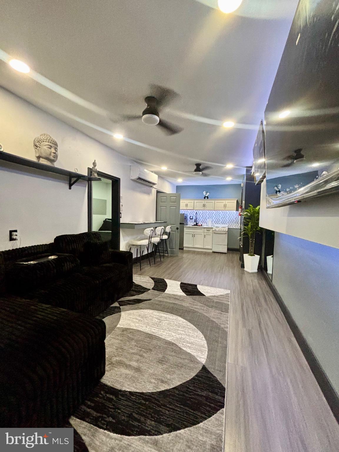 KENSINGTON - Residential