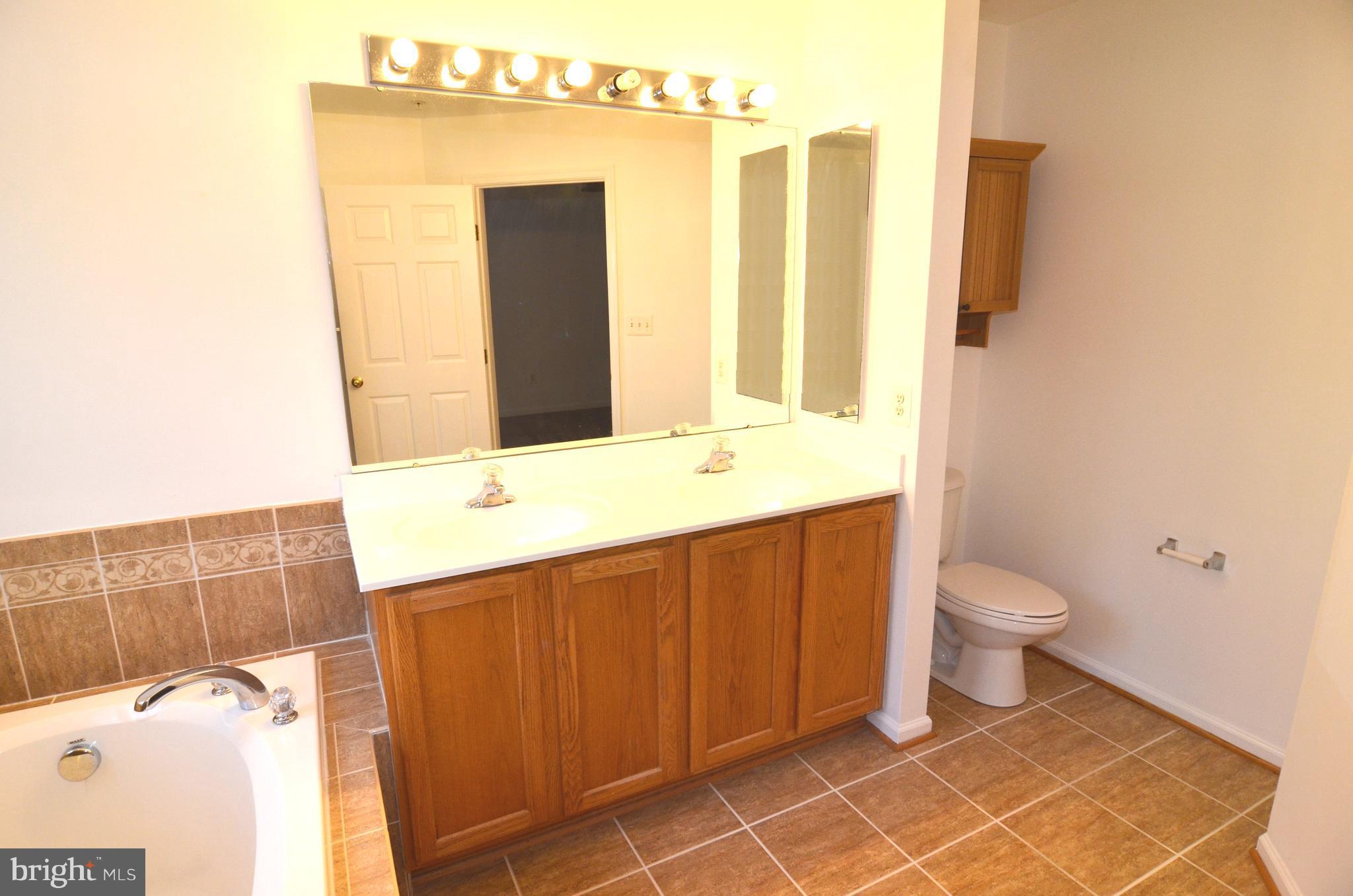 ROSEDALE ESTATES II-PLAT - Residential Lease