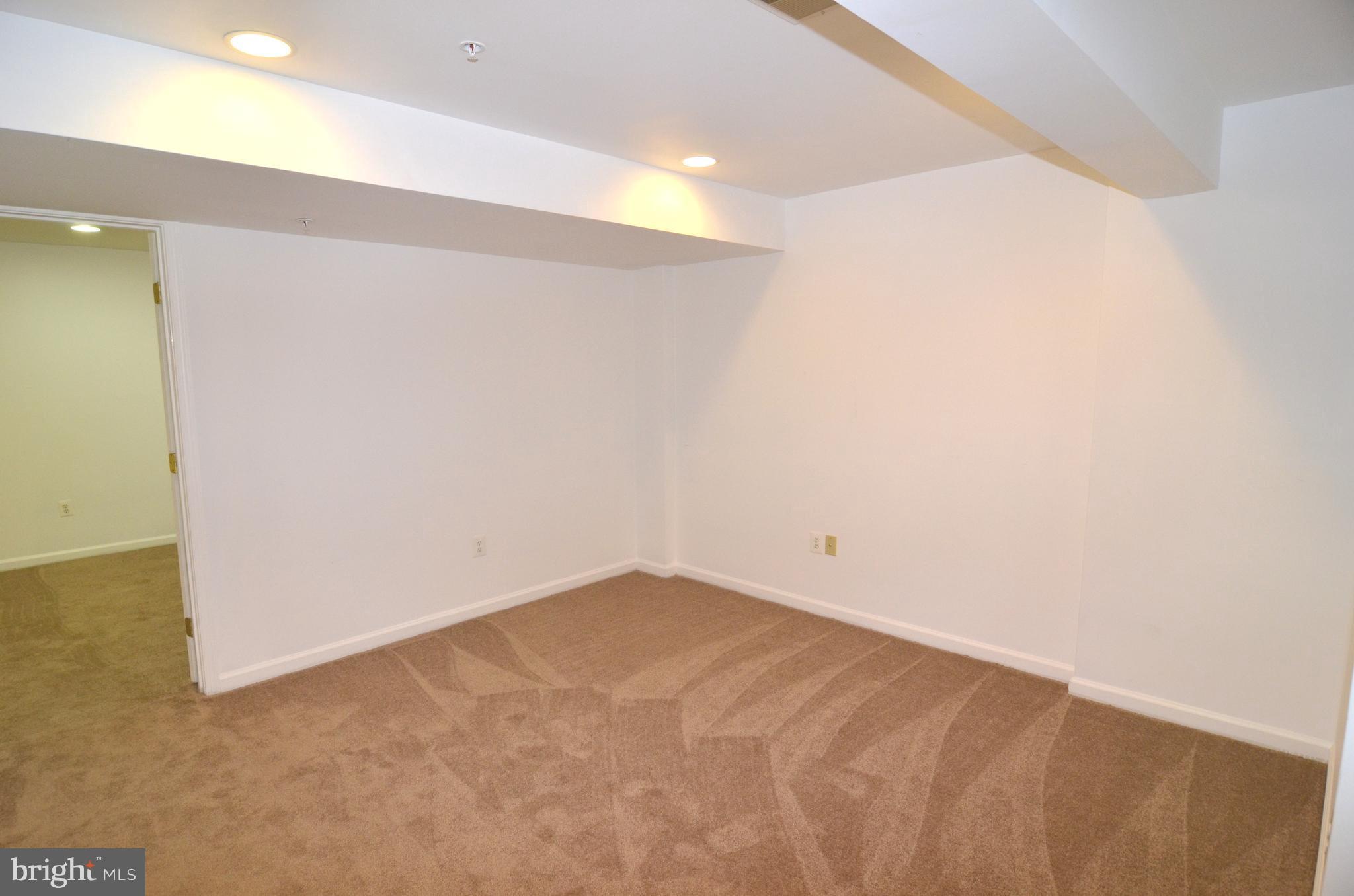 ROSEDALE ESTATES II-PLAT - Residential Lease