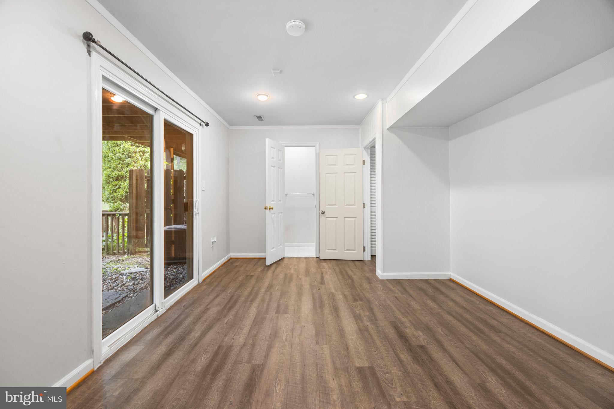 WOODLAND VILLAGE - Residential