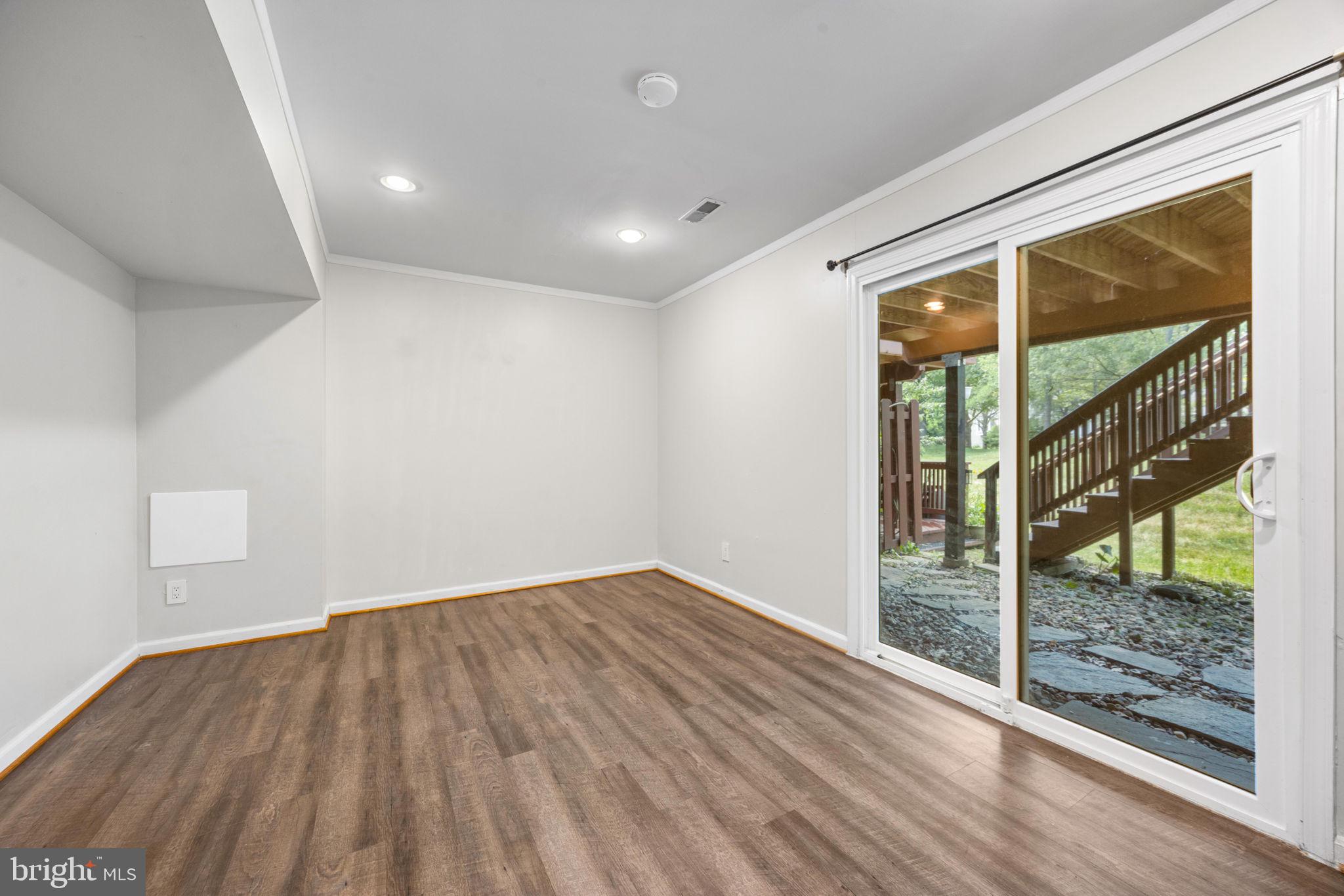 WOODLAND VILLAGE - Residential
