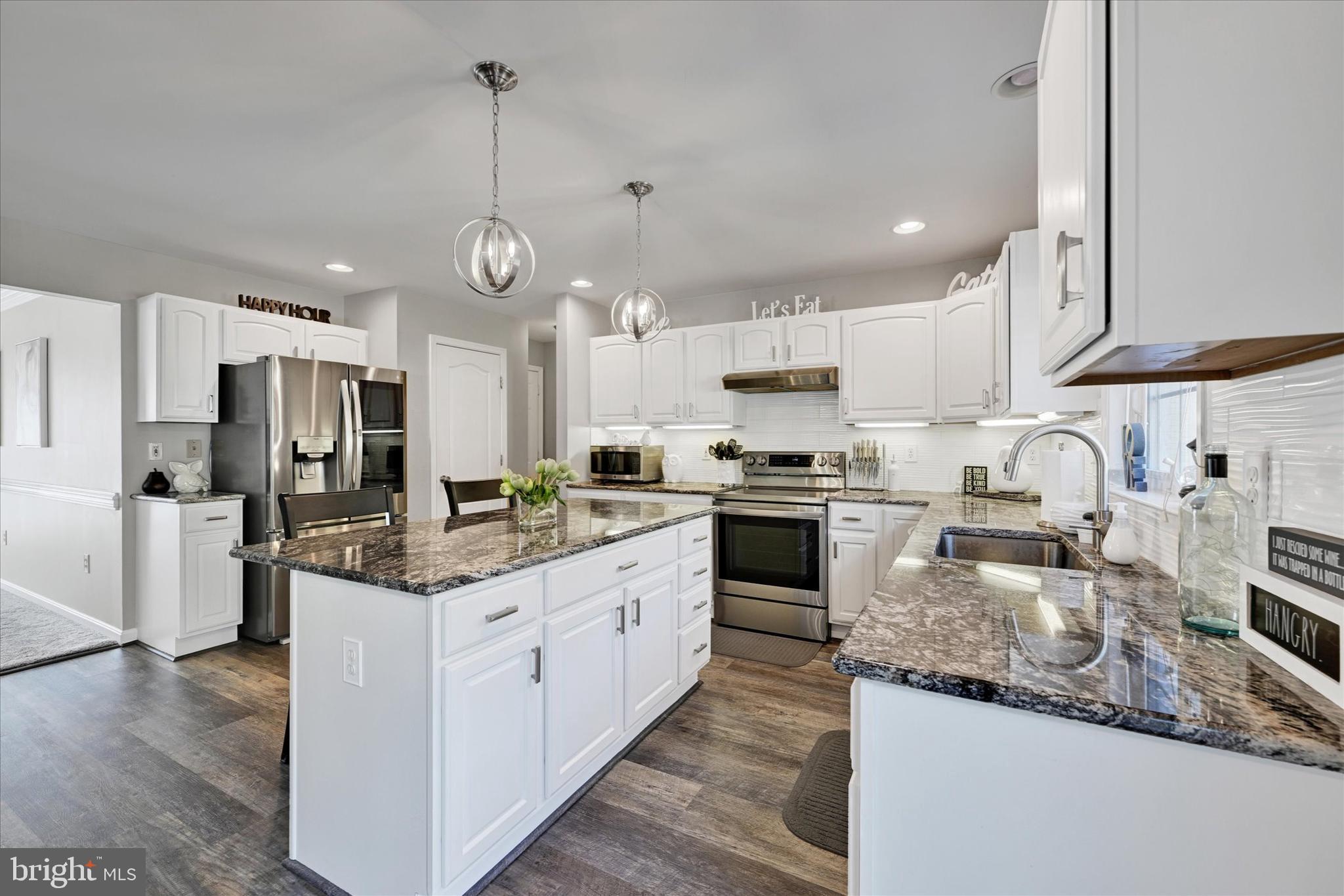 WEST VALLEY OAKS - Residential