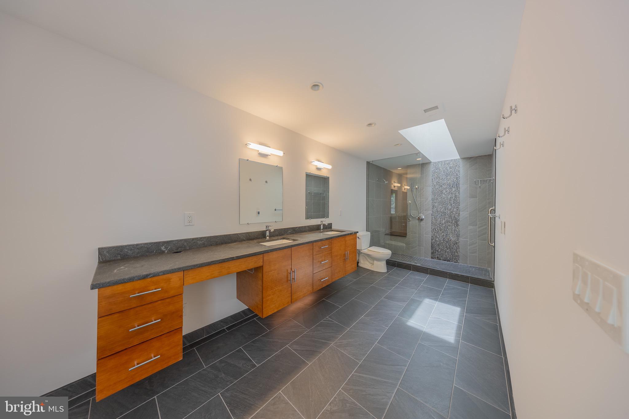 CEDAR COVE - Residential