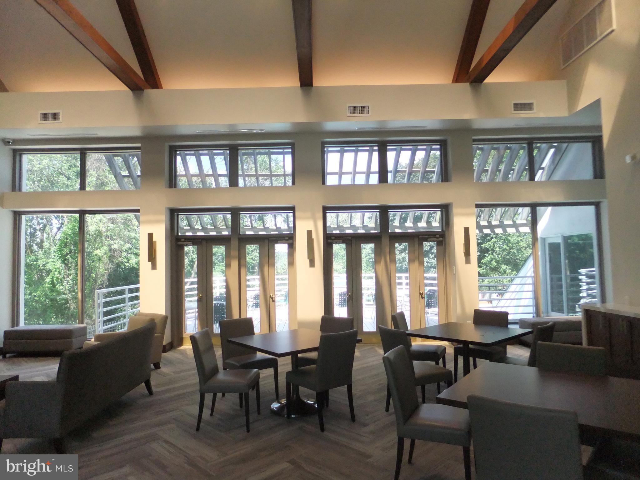 OAK HILL ESTATES - Residential Lease