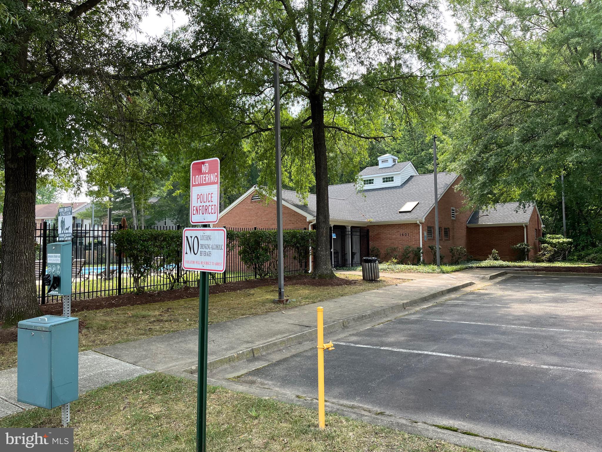 FORESTVILLE PARK - Residential