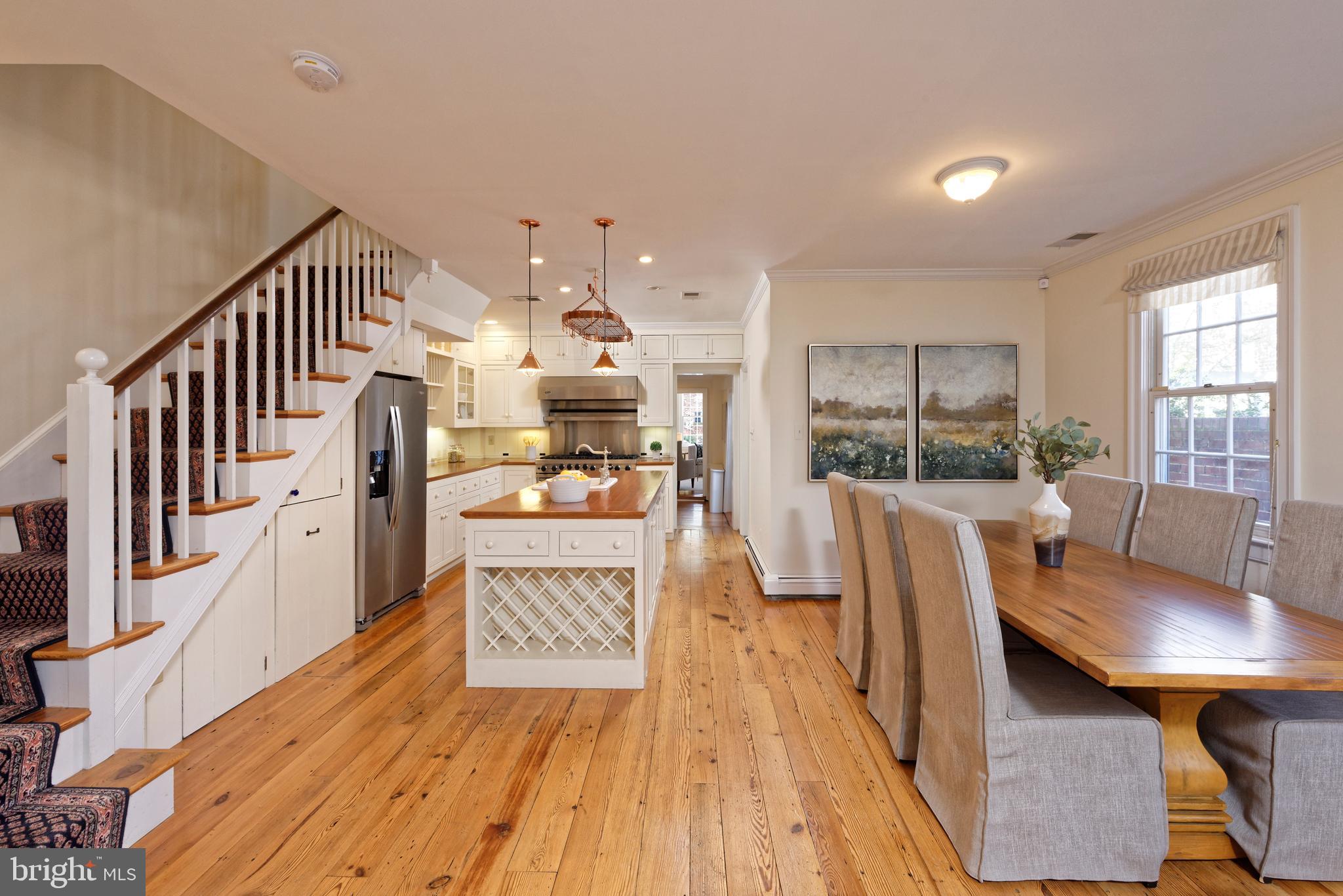 OLD TOWN ALEXANDRIA - Residential