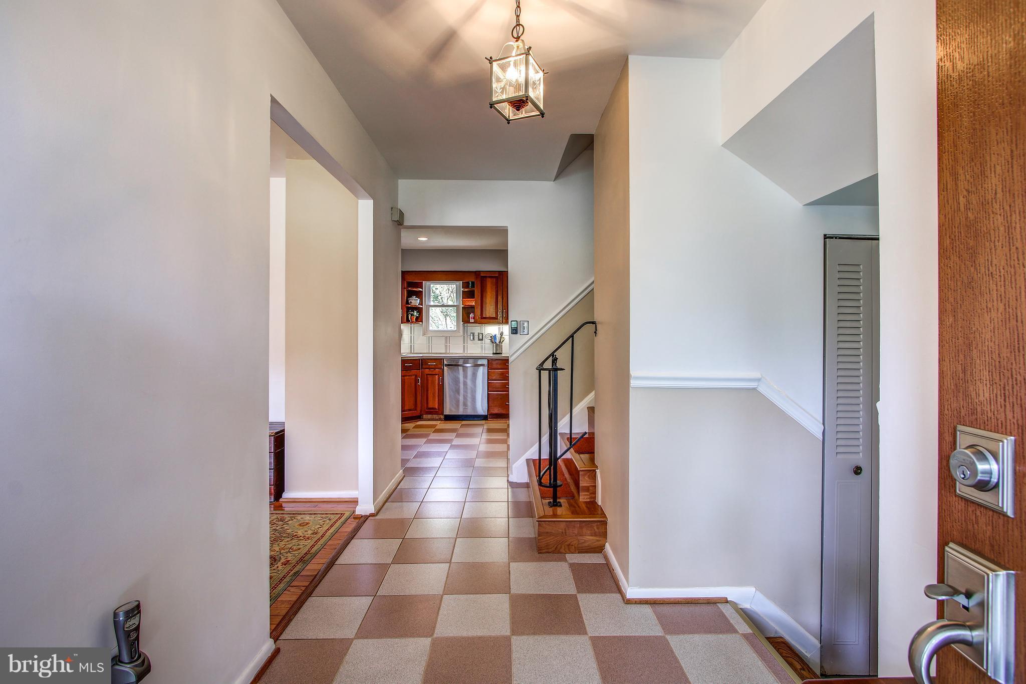 QUINCE ORCHARD KNOLLS - Residential