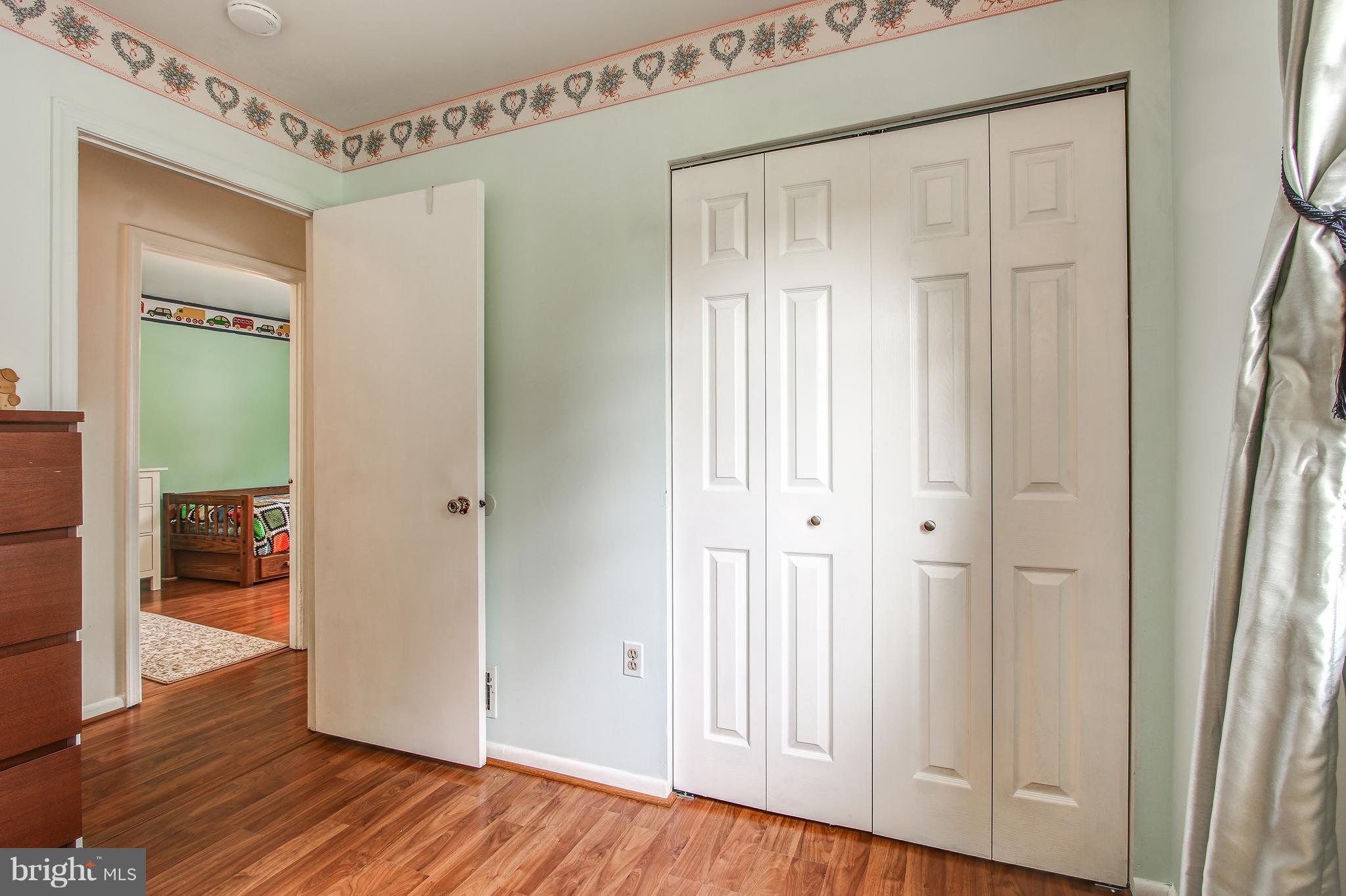 QUINCE ORCHARD KNOLLS - Residential