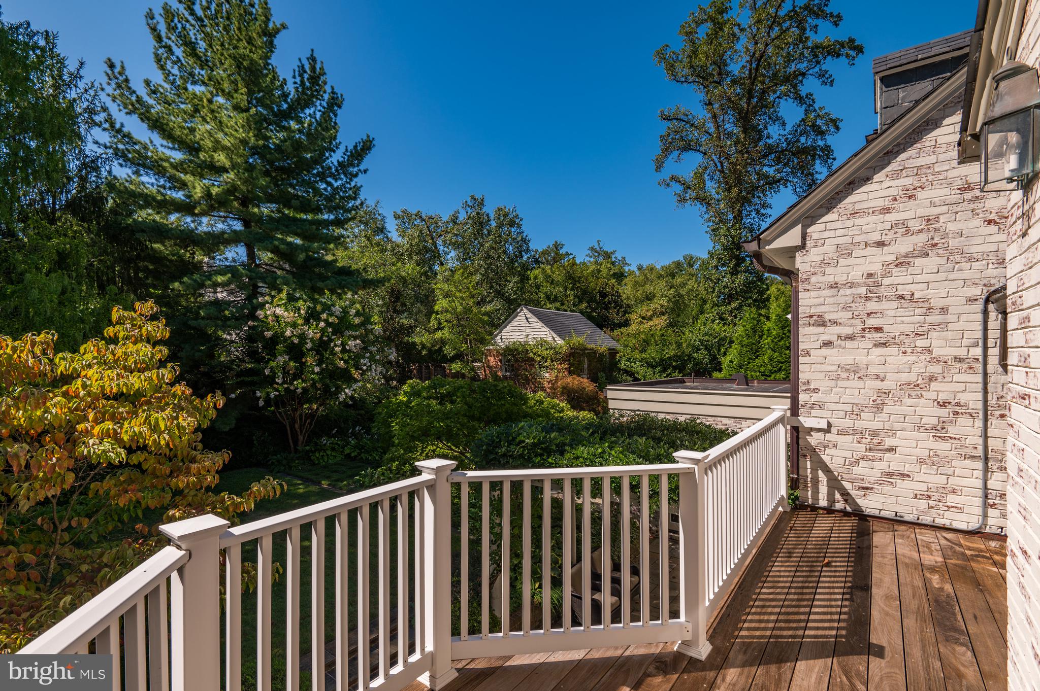 WESLEY HEIGHTS - Residential