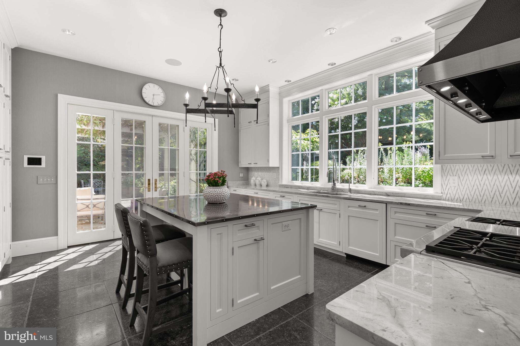 WESLEY HEIGHTS - Residential