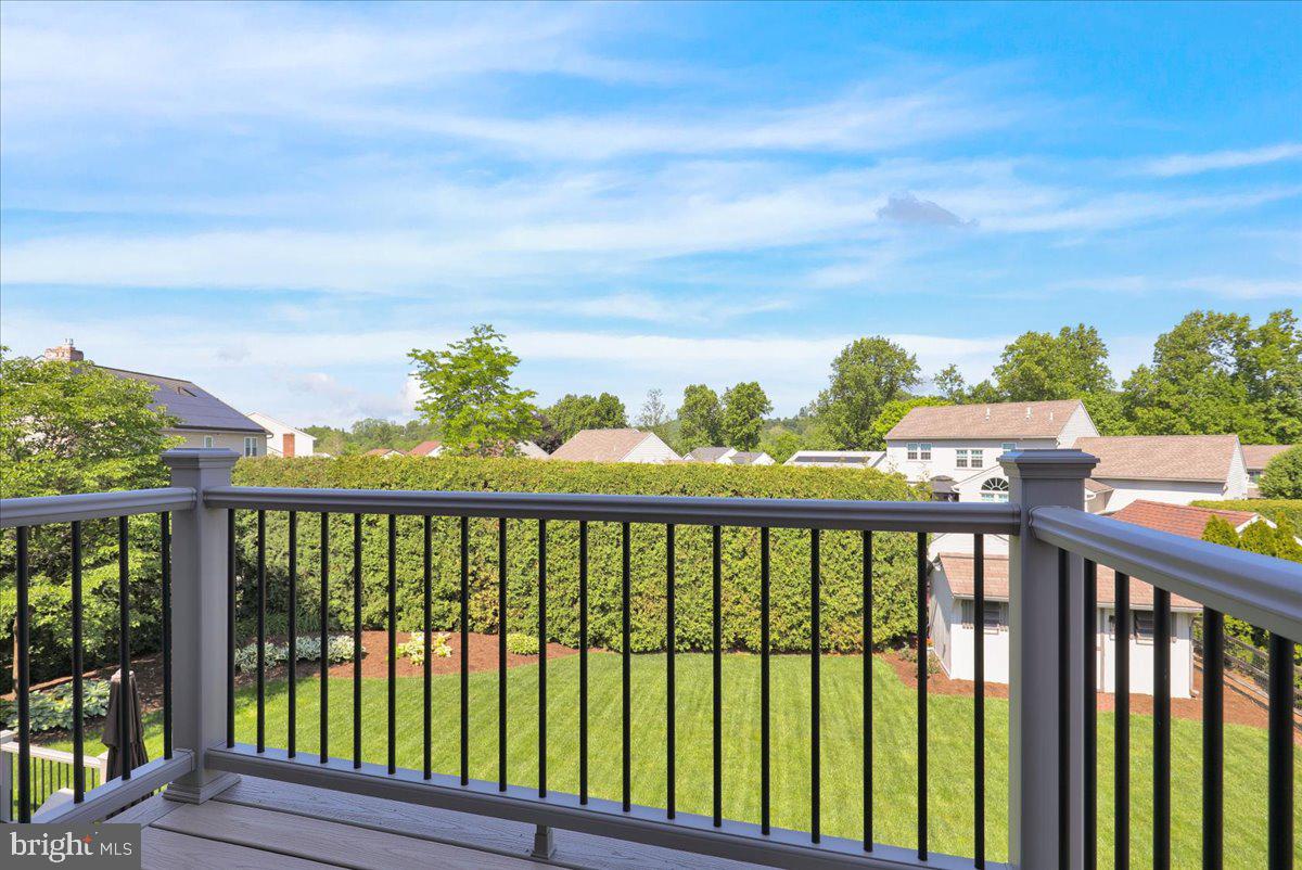 WHITFORD HILL - Residential