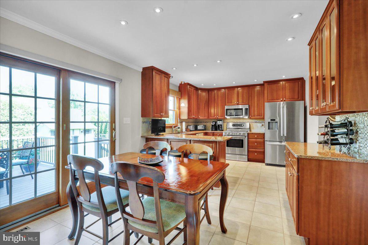 WHITFORD HILL - Residential