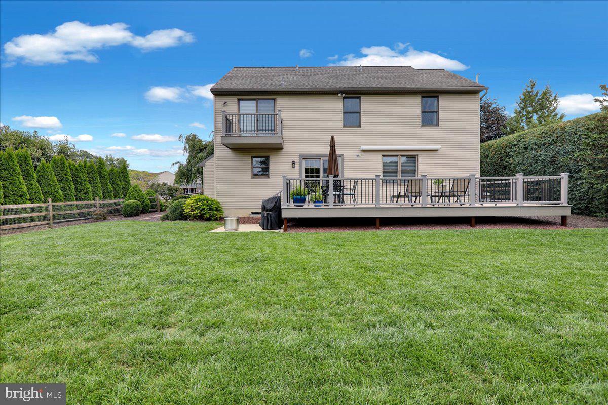WHITFORD HILL - Residential