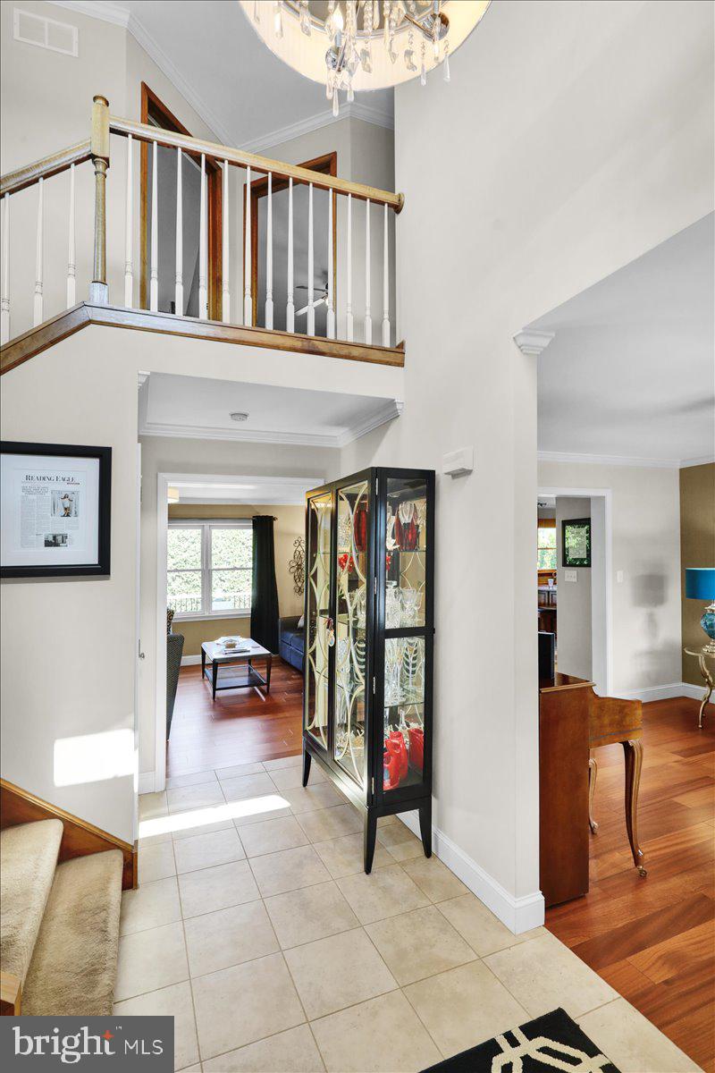 WHITFORD HILL - Residential