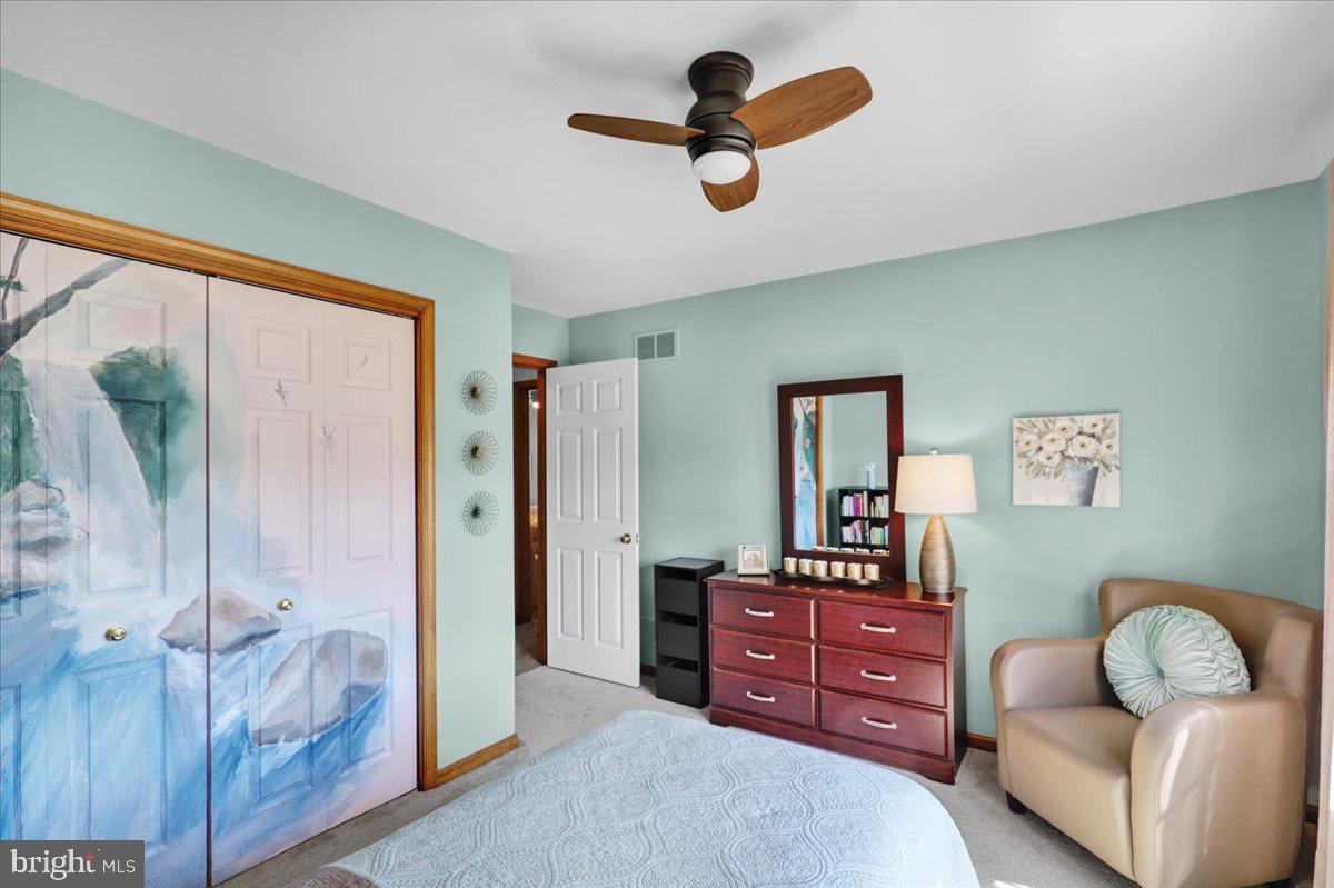 WHITFORD HILL - Residential