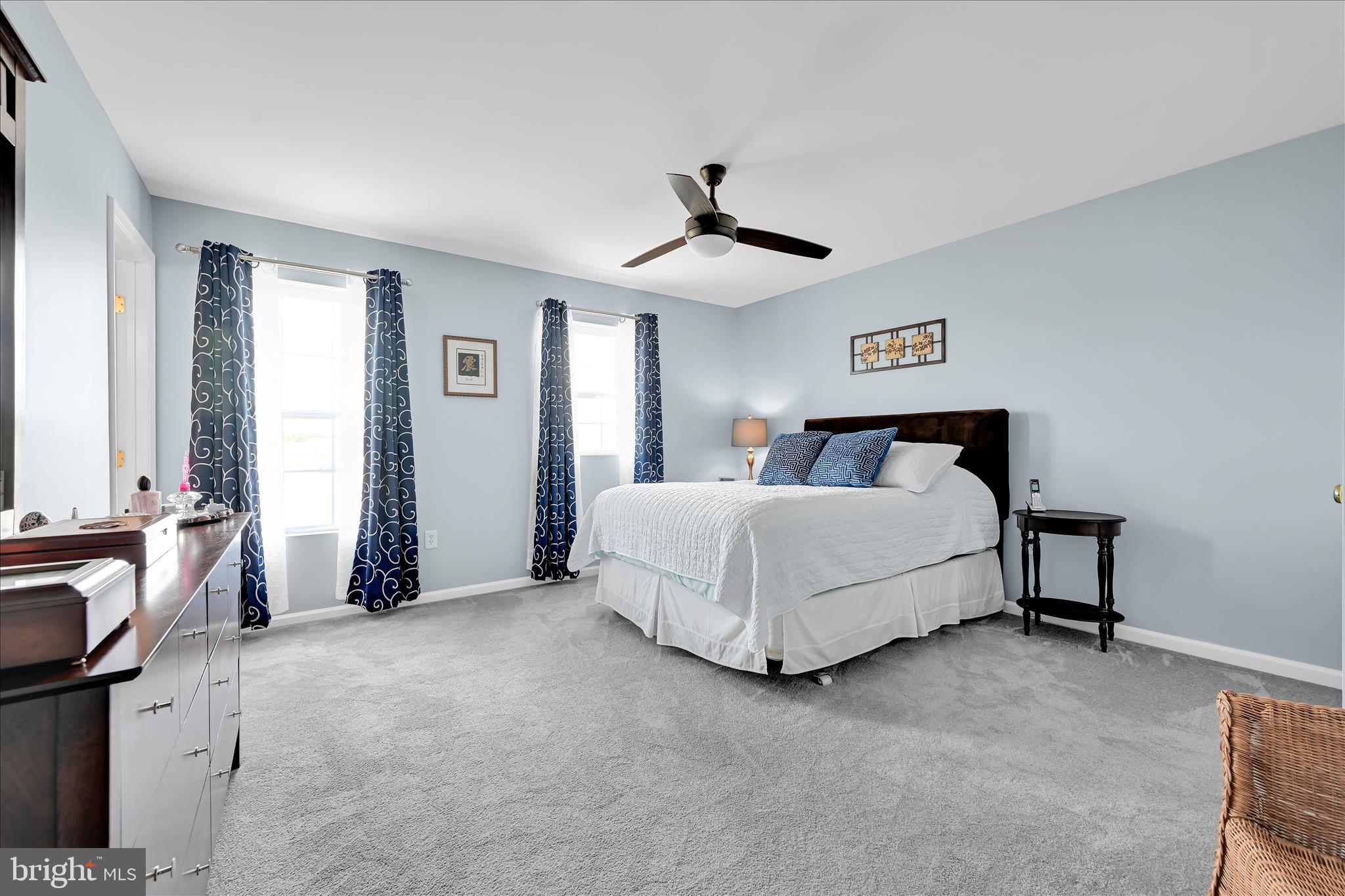 OAK HILLS - Residential