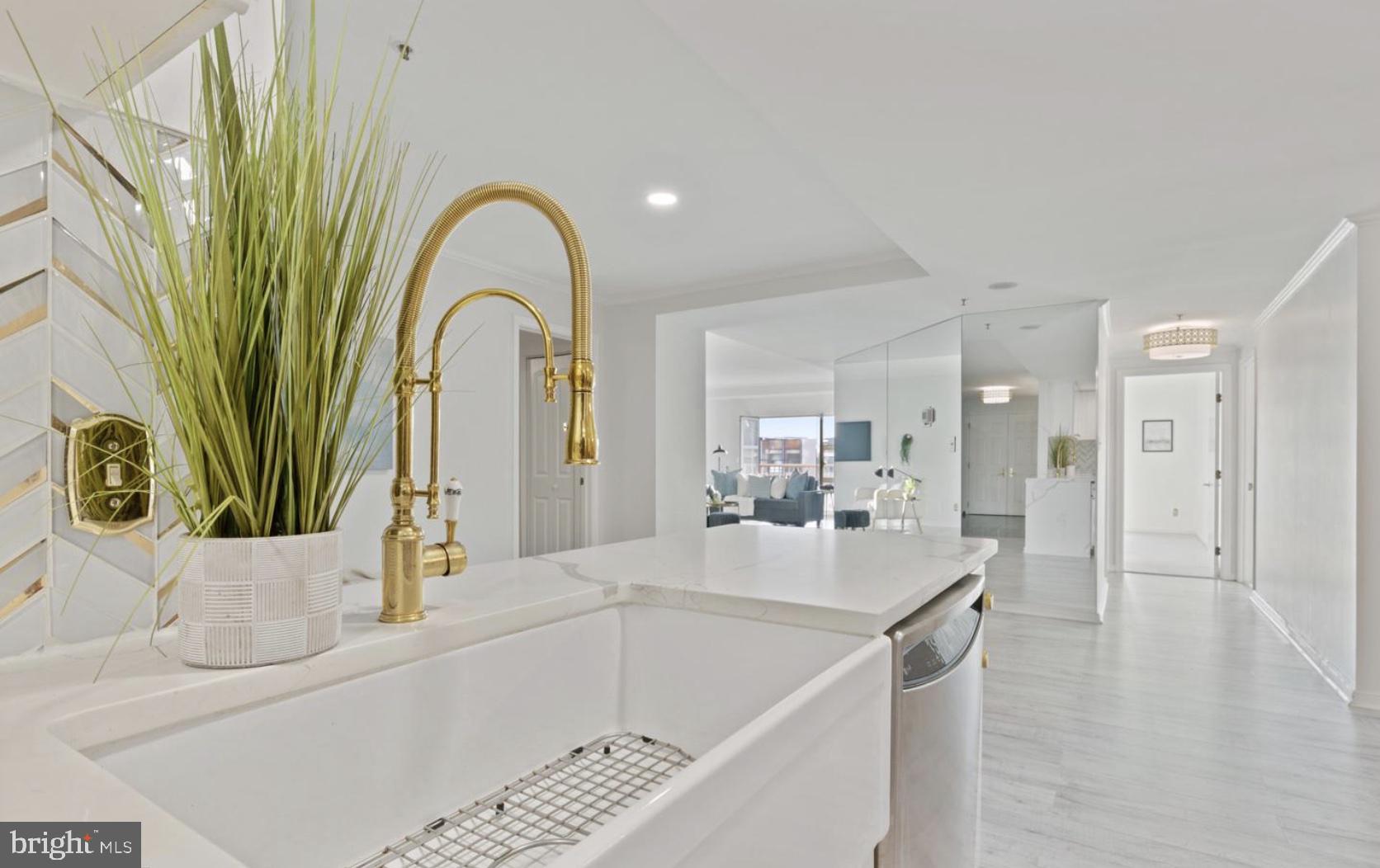 HARBOR EAST - Residential