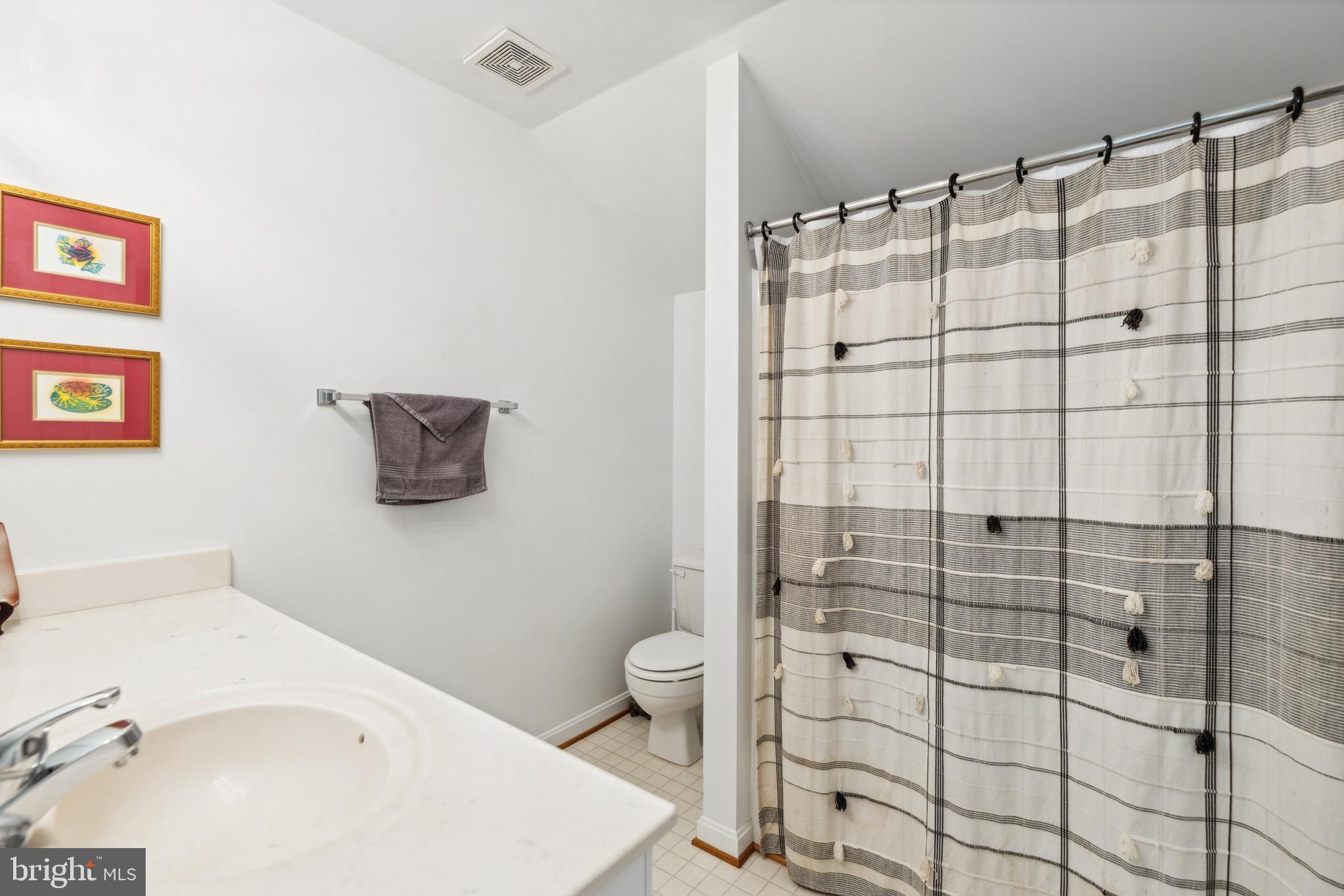 ST LEONARD SHORES - Residential