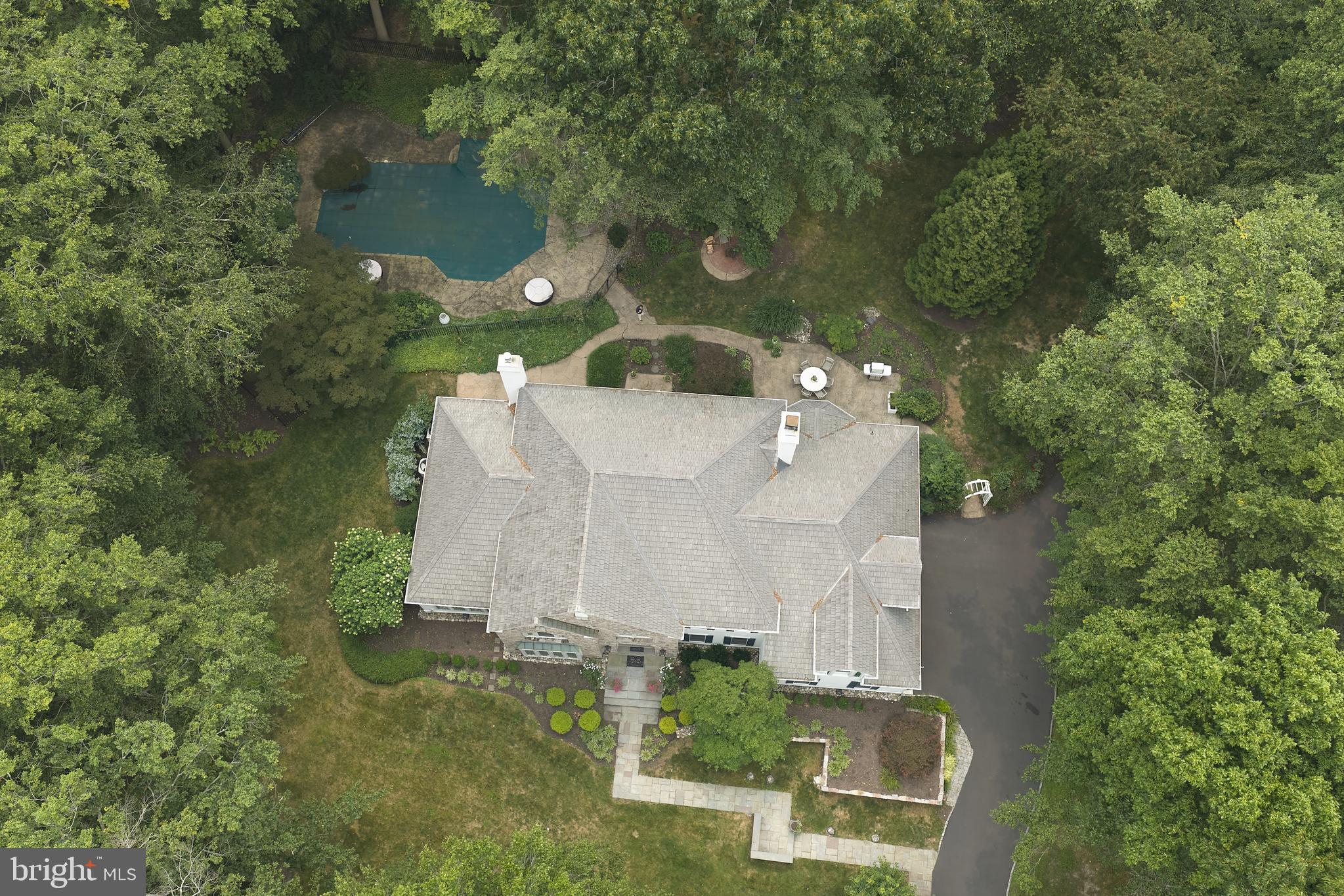 TIMBER KNOLL - Residential