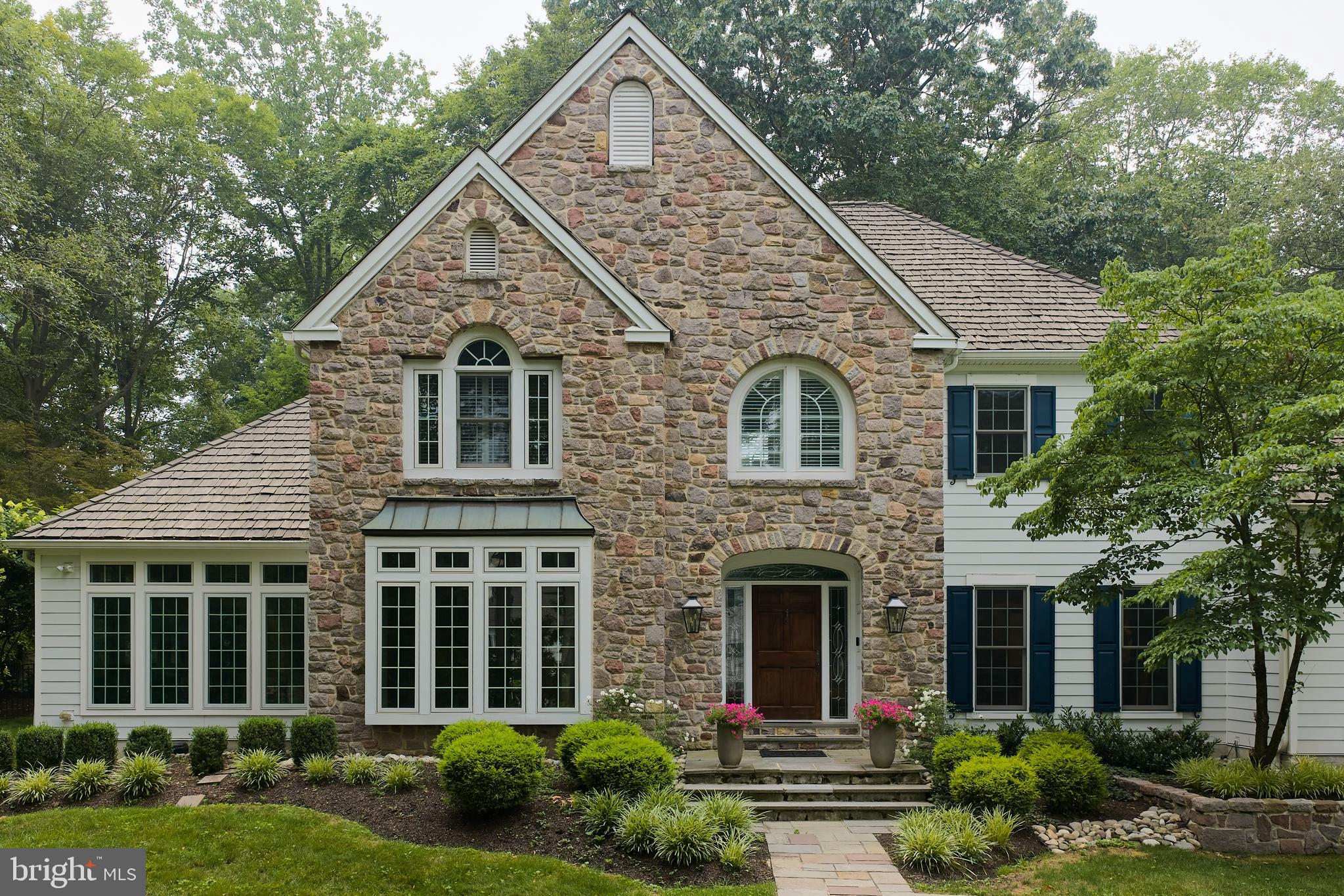 TIMBER KNOLL - Residential