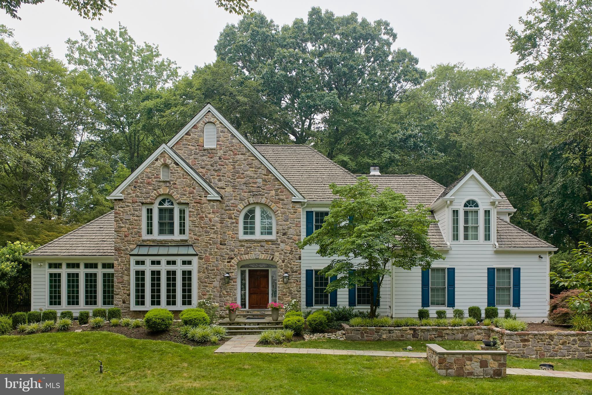 TIMBER KNOLL - Residential