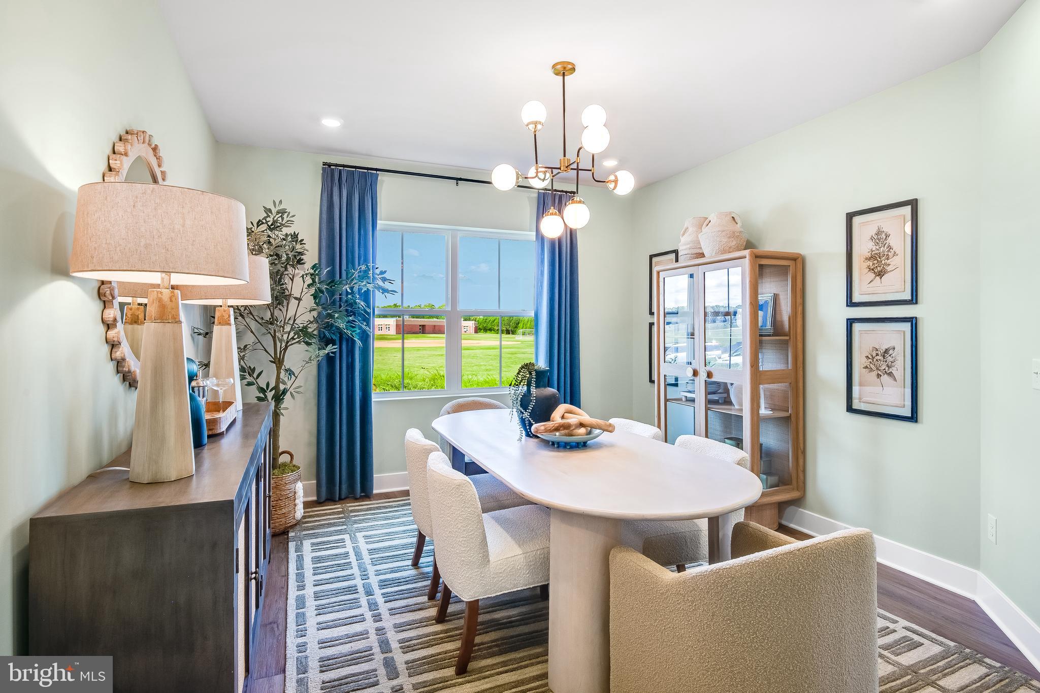 ST. CHARLES - Residential