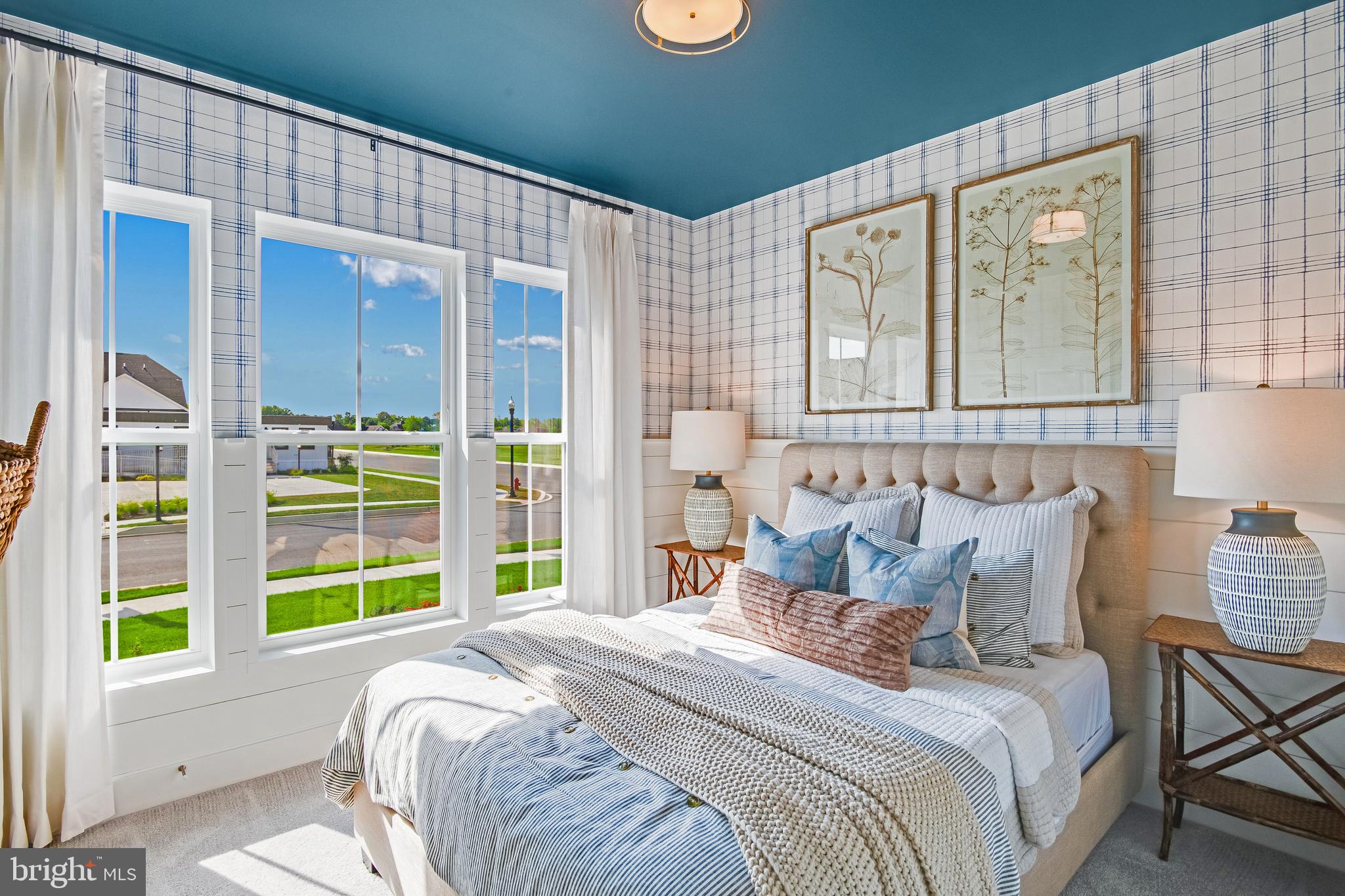 ST. CHARLES - Residential