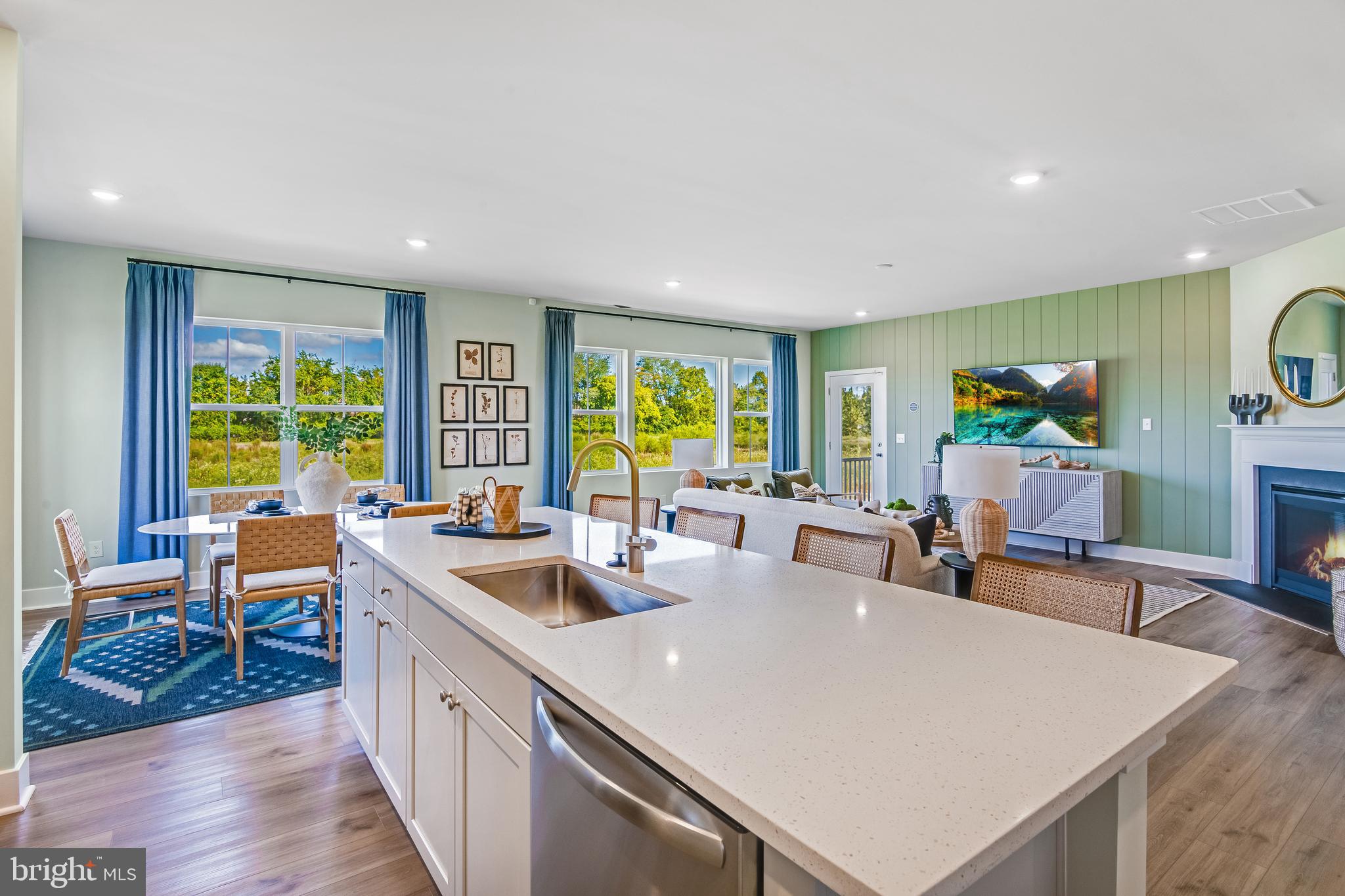 ST. CHARLES - Residential