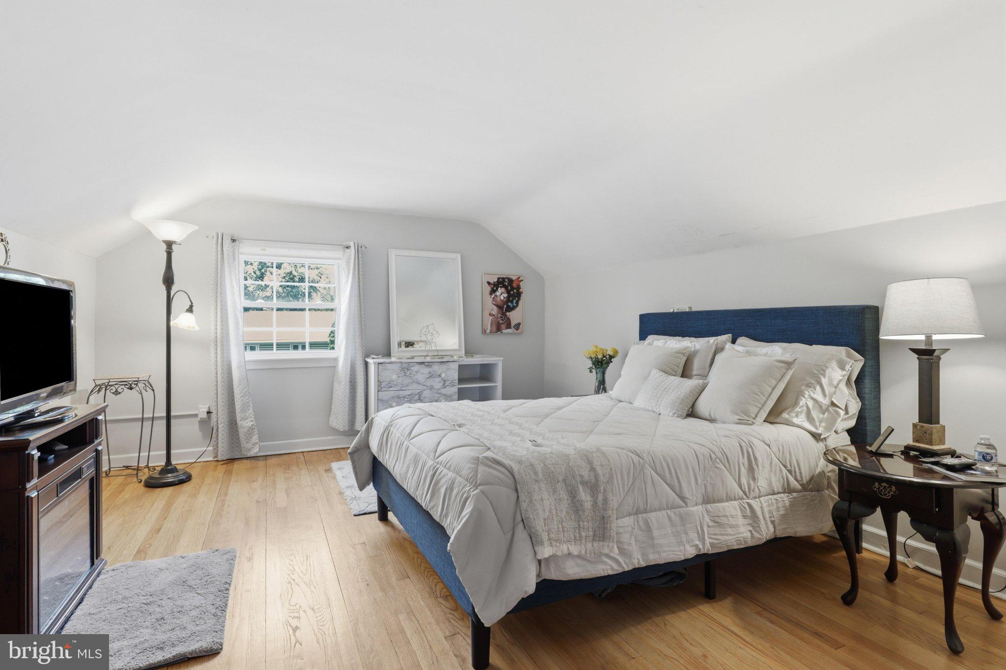 JOHNSONS HILL - Residential