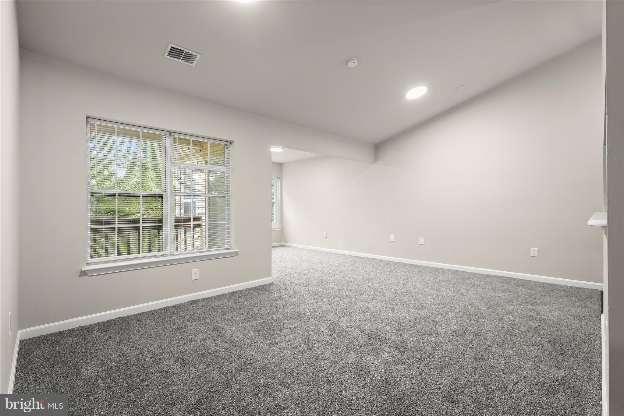 OAK LEAF VILLAS - Residential