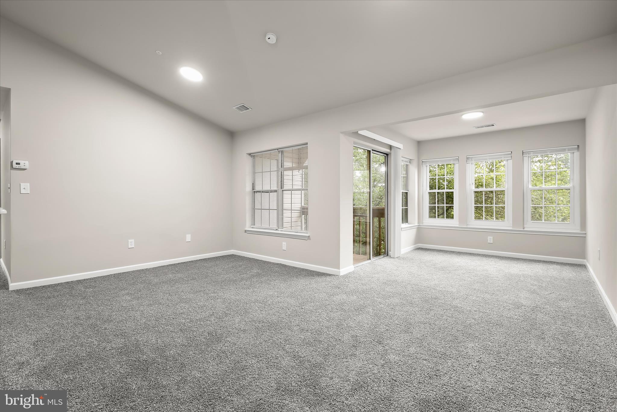 OAK LEAF VILLAS - Residential
