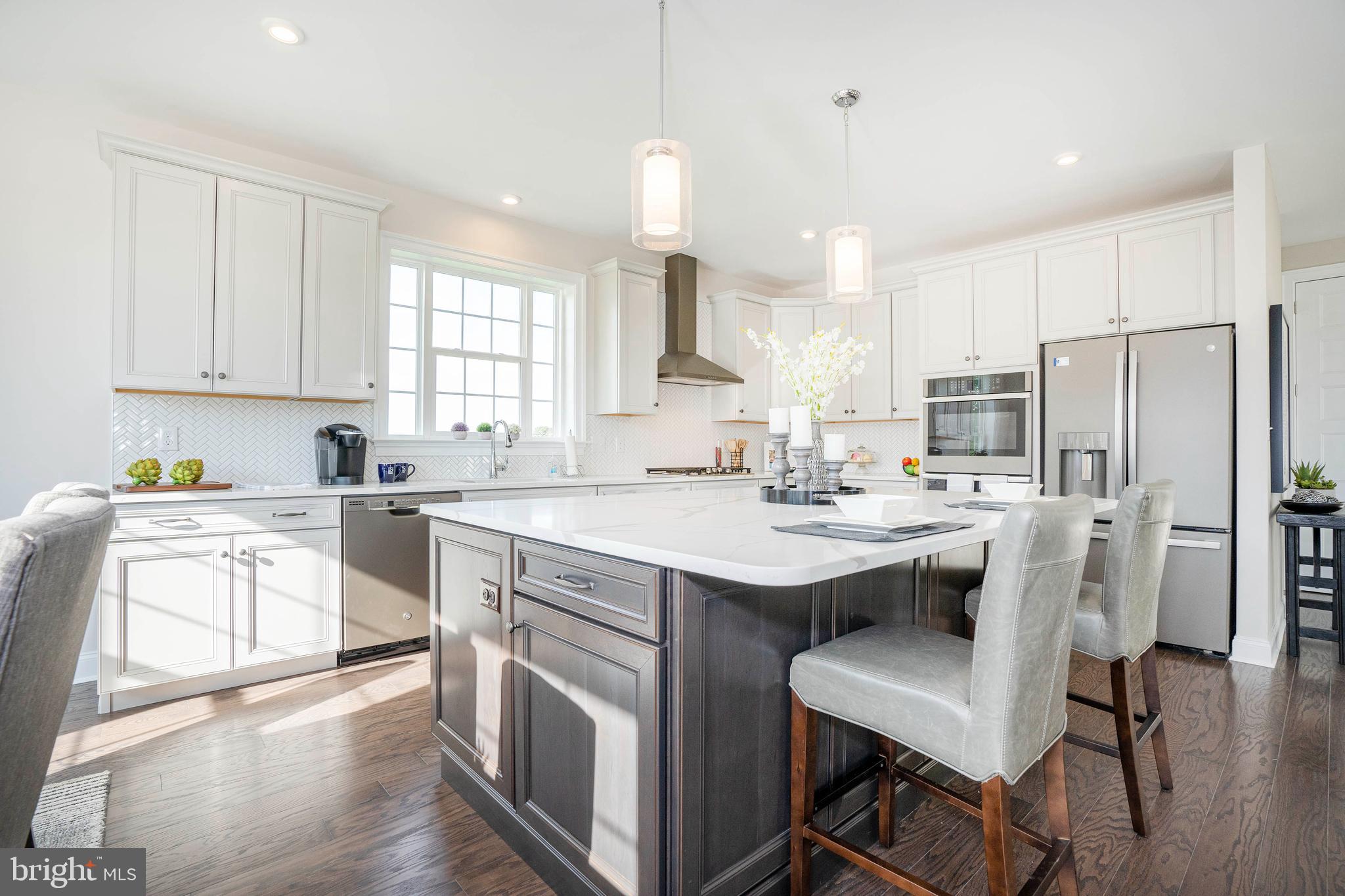 HIGHLANDS AT BACK CREEK - Residential
