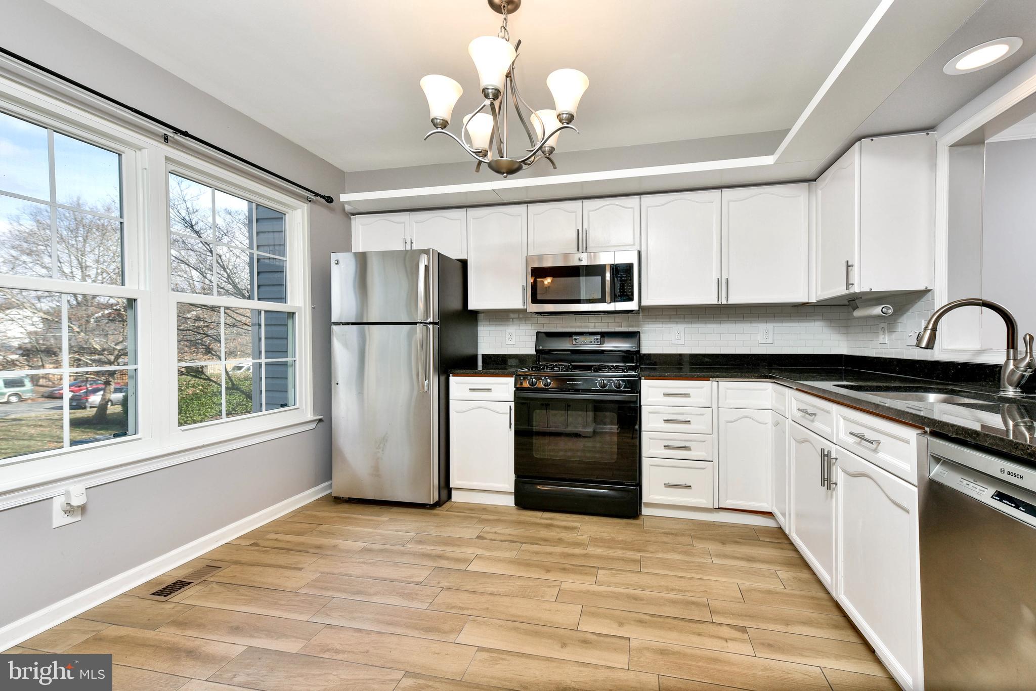 EXETER - Residential Lease