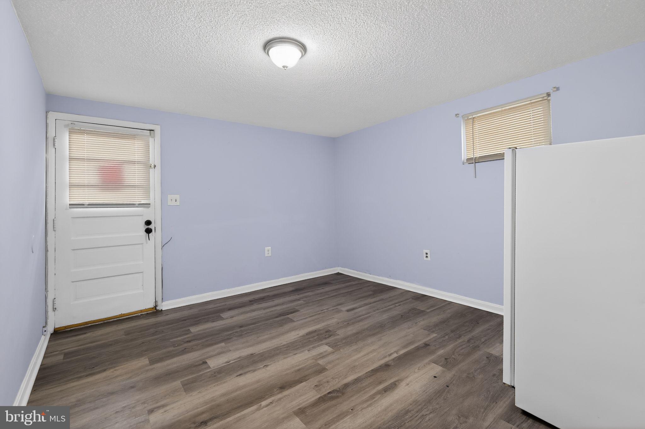 COLLEGE PARK - Residential