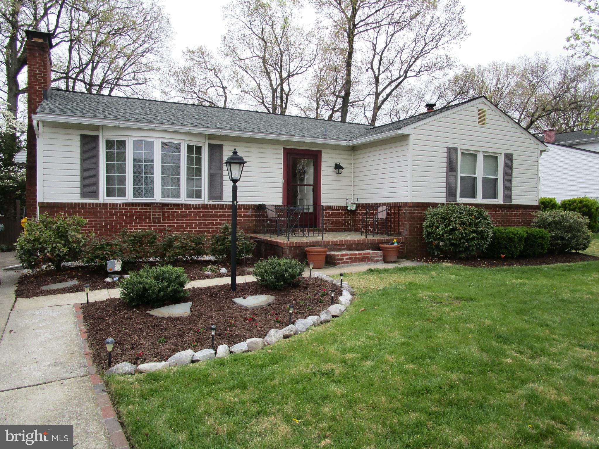 ATTRACTIVE L-SHAPED LINTHICUM RANCHER W/BRICK FIREPLACE ON QUIET STREET!! HARDWOOD FLOORS THROUGHOUT MAIN LEVEL. BEAUTIFUL KITCHEN WITH GRANITE AND STAINLESS STEEL! AWESOME WALKOUT LEVEL PARTY BASEMENT WITH FULL 2ND KITCHEN, WOODSTOVE AND UPDATED FULL BATH W/LARGE WALK-IN SHOWER! NICELY LANDSCAPED. PRIVACY FENCED LEVEL BACKYARD. READY TO GO.