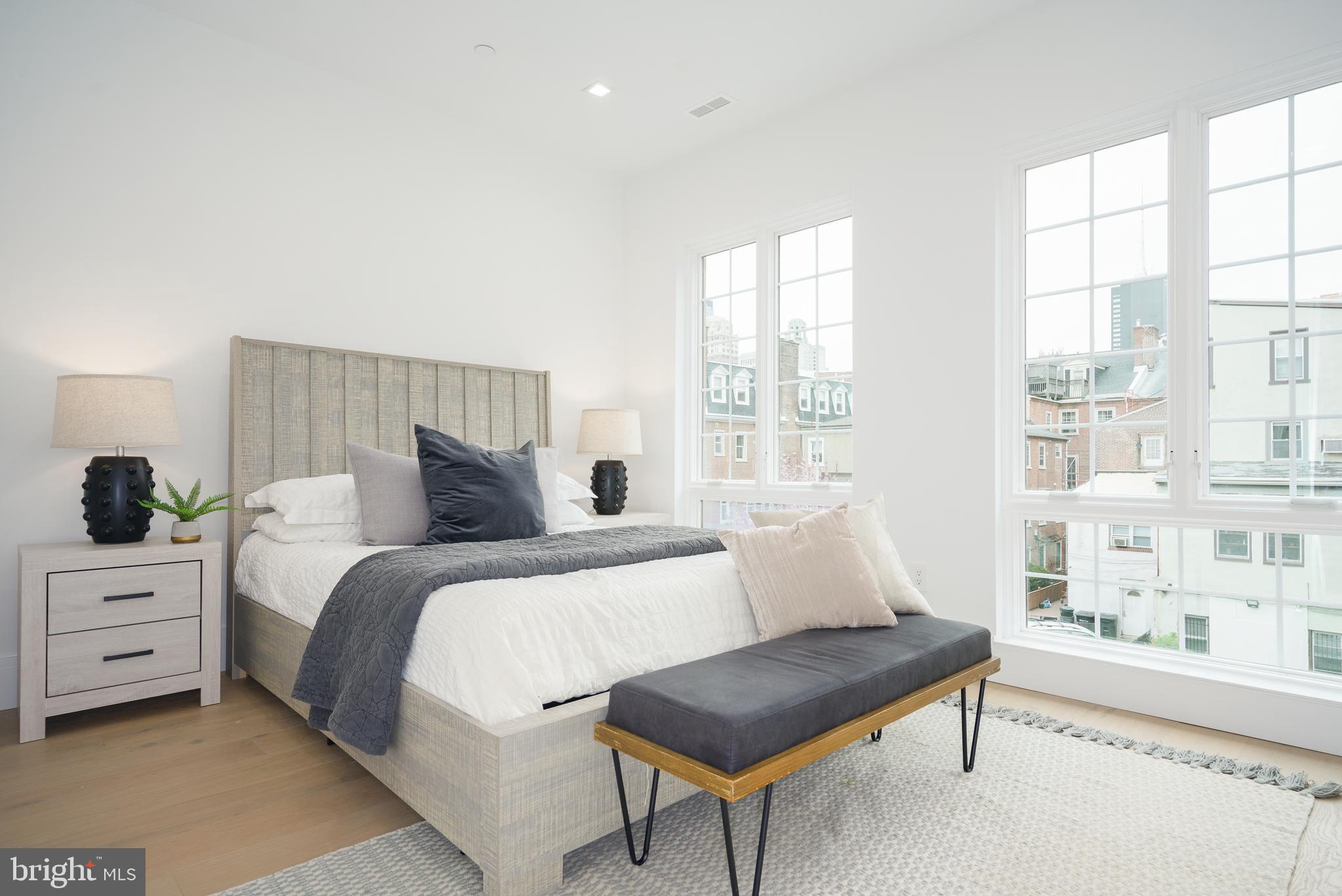 WASHINGTON SQ WEST - Residential