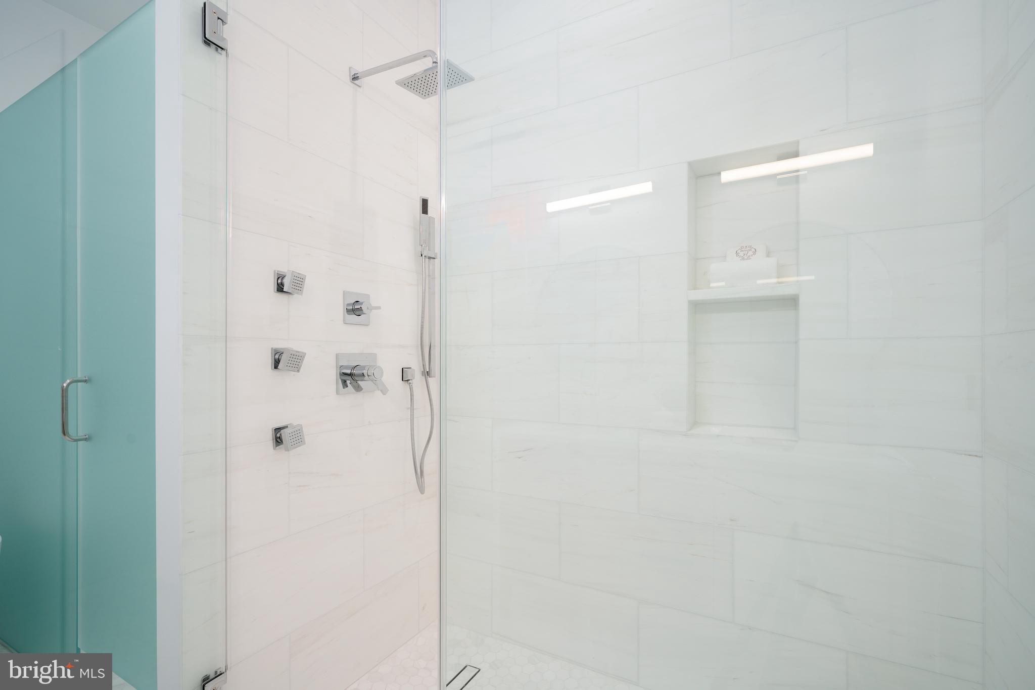 WASHINGTON SQ WEST - Residential