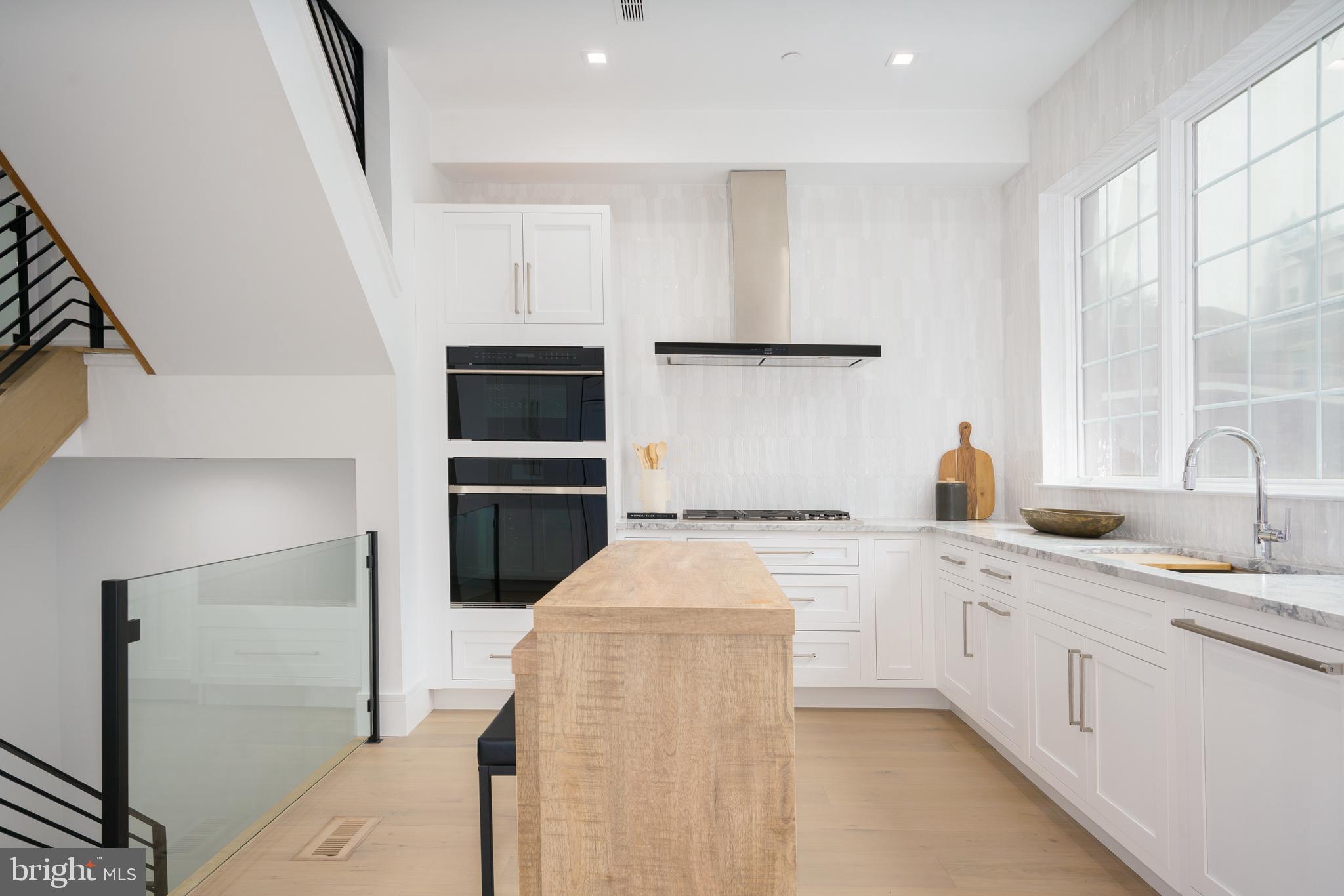 WASHINGTON SQ WEST - Residential