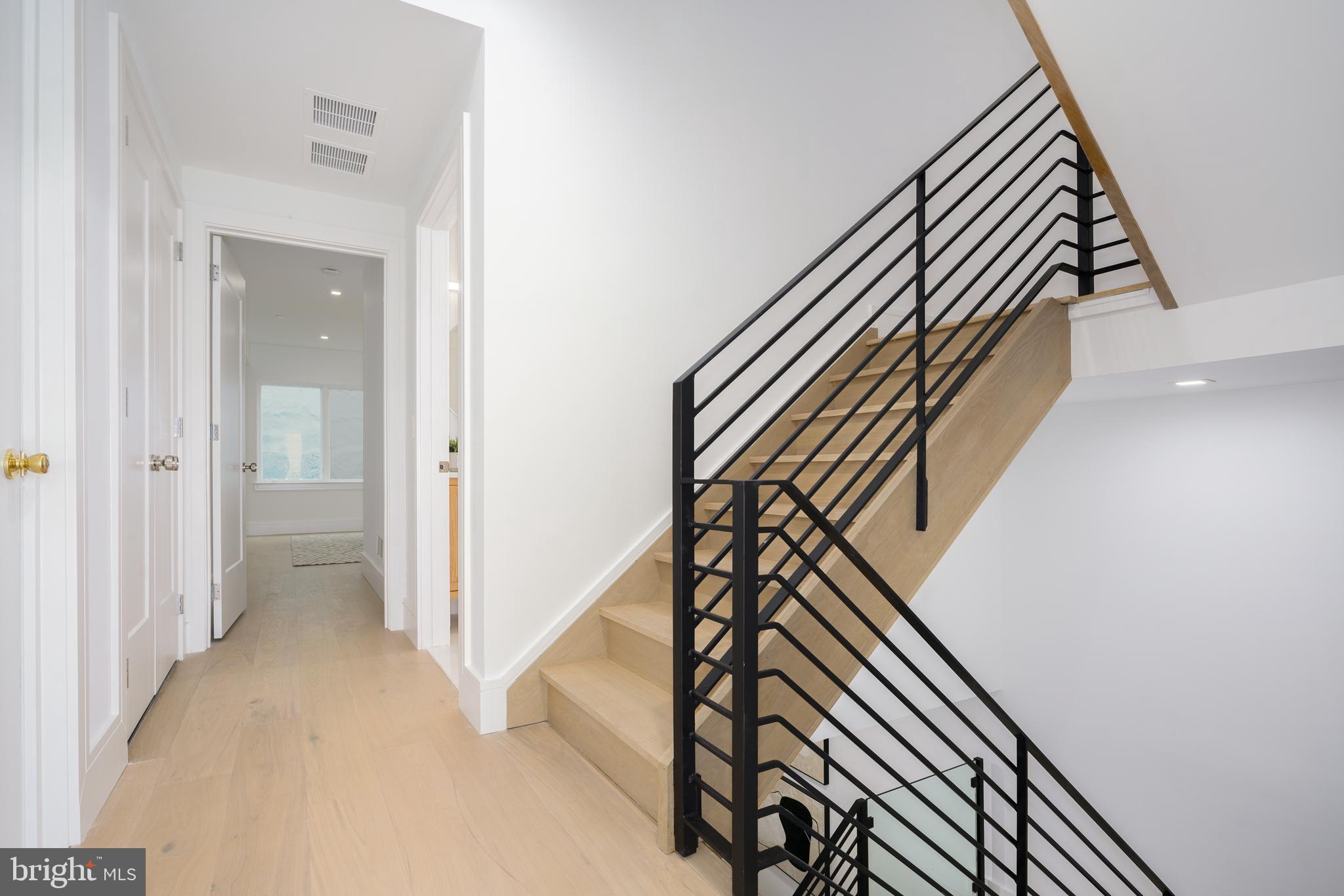 WASHINGTON SQ WEST - Residential