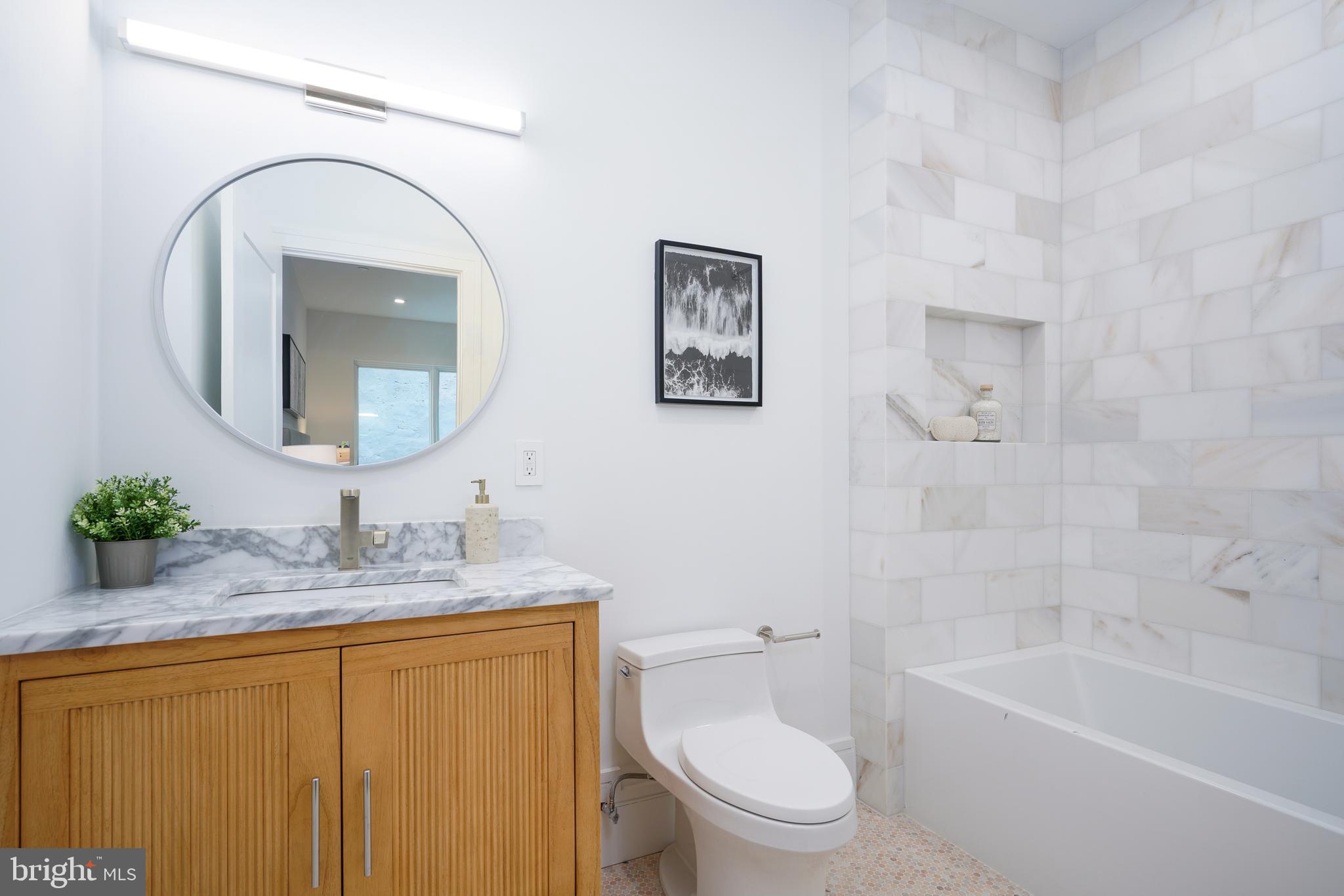 WASHINGTON SQ WEST - Residential