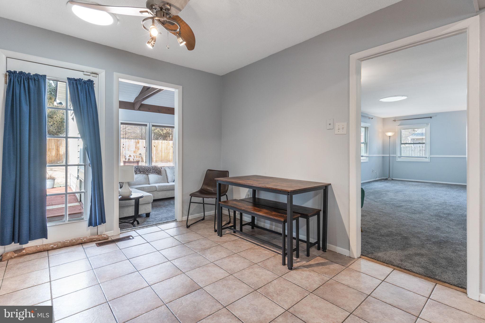 YORKTOWN - Residential