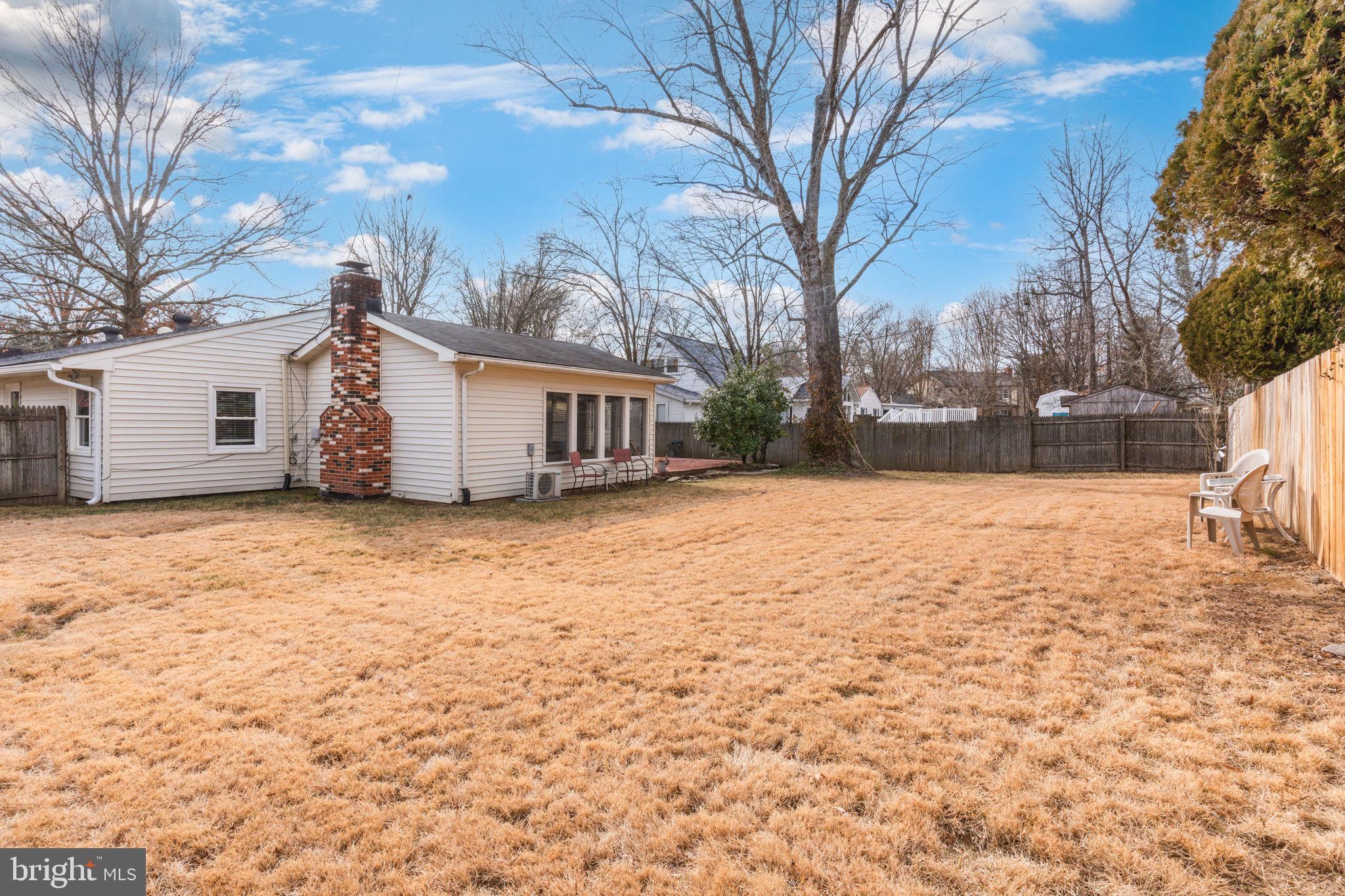 YORKTOWN - Residential